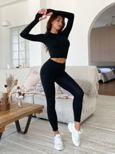 Buy Shein 2pcs Seamless Yoga Set Active Suit Mesh Panel Top & Cropped Scrunch Butt Leggings in Pakistan