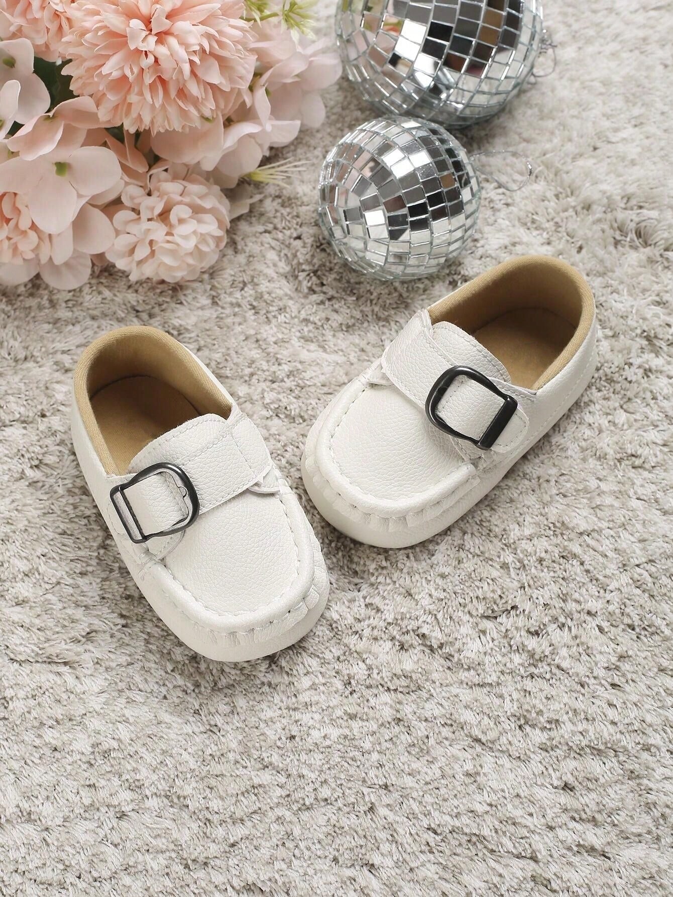 Buy SHEIN Baby Metal Decor Litchi Embossed Buckle Decor Loafers in Pakistan