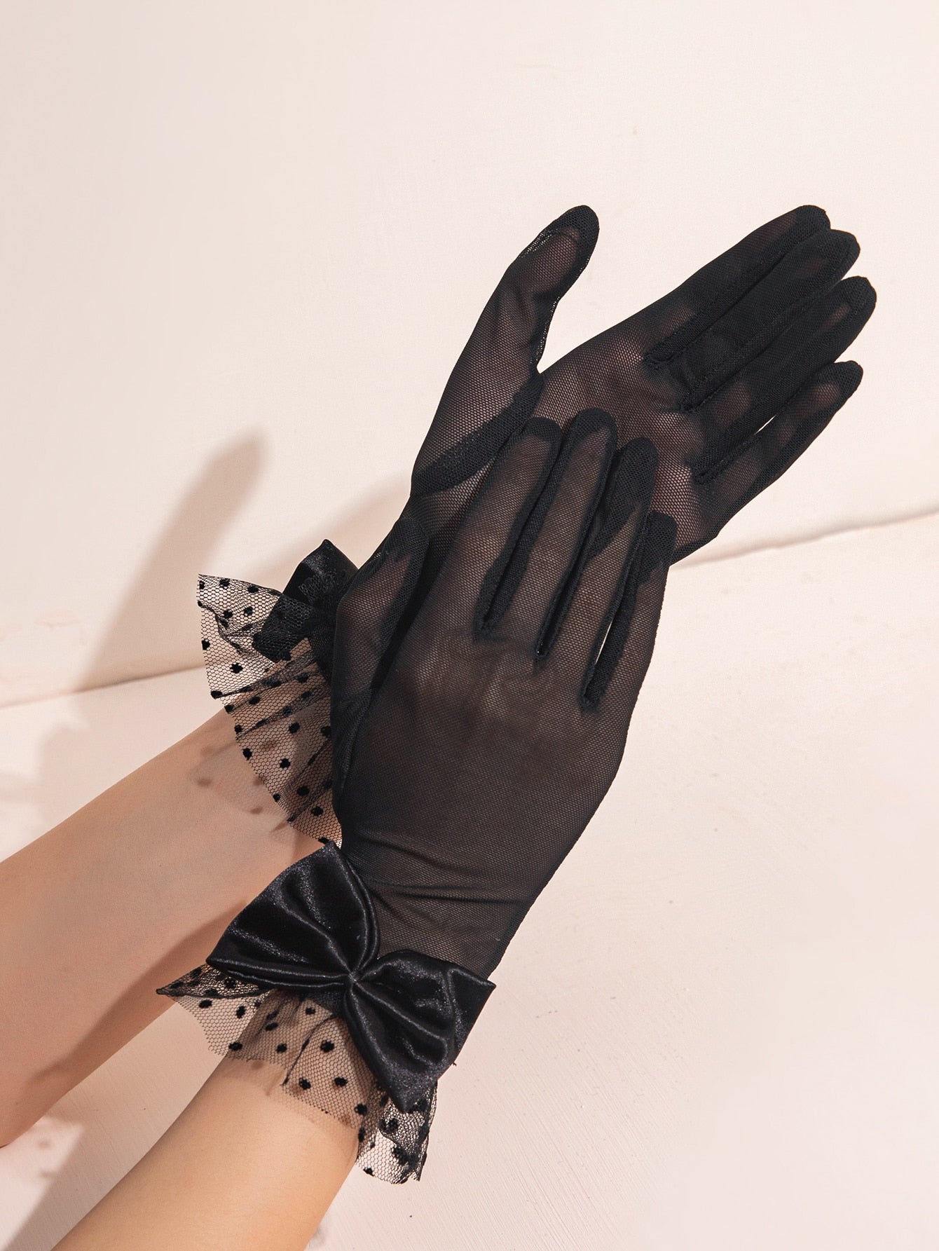 Buy SHEIN Bow Decor Gloves in Pakistan