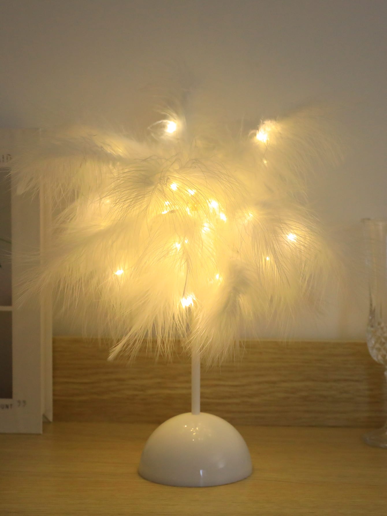 Buy SHEIN Feather Decor Table Lamp in Pakistan
