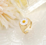 Buy Orb & Gravel Daisy Signet Gold Ring in Pakistan
