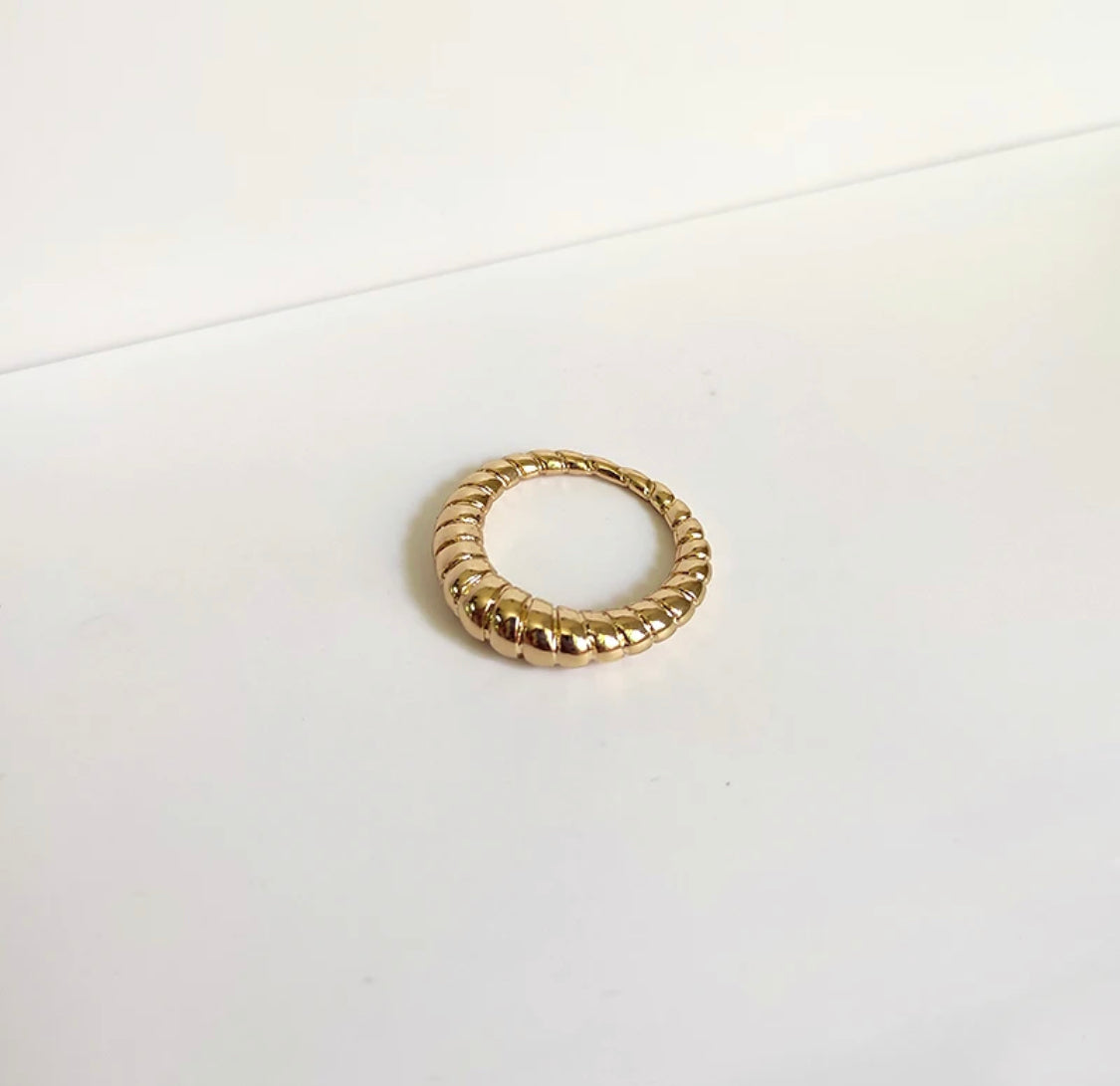 Buy Orb & Gravel Gold Plated Thin Twisted Ring in Pakistan