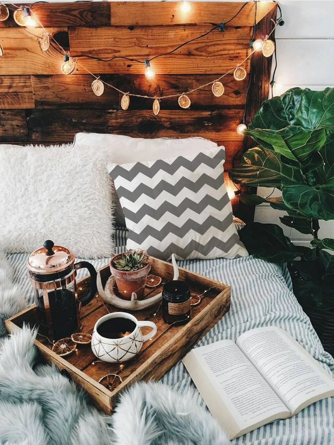 Buy Shein Geometric Pattern Cushion Cover in Pakistan