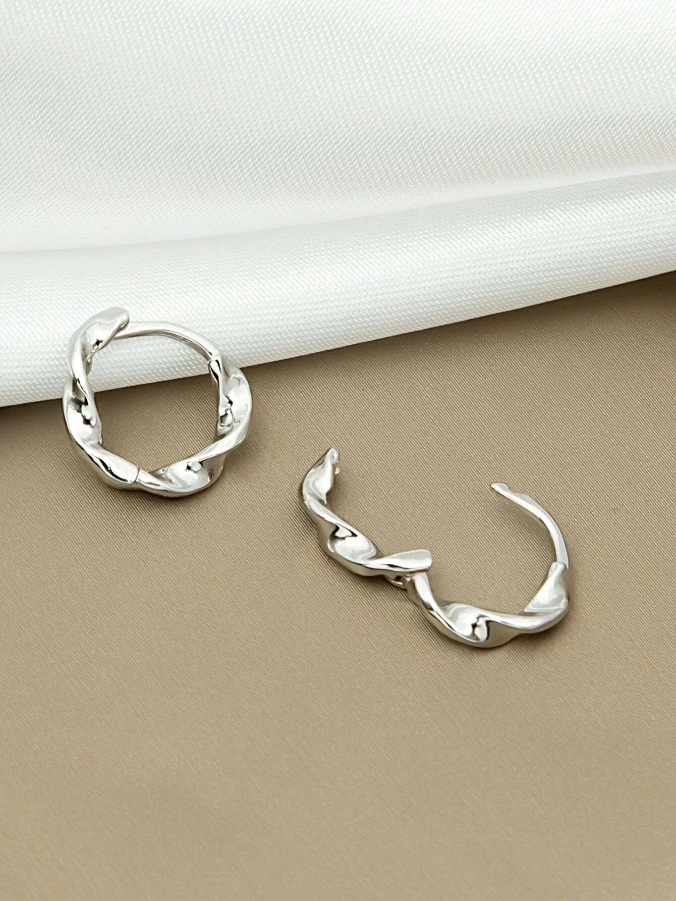 Buy Shein Simple Hoop Earrings in Pakistan
