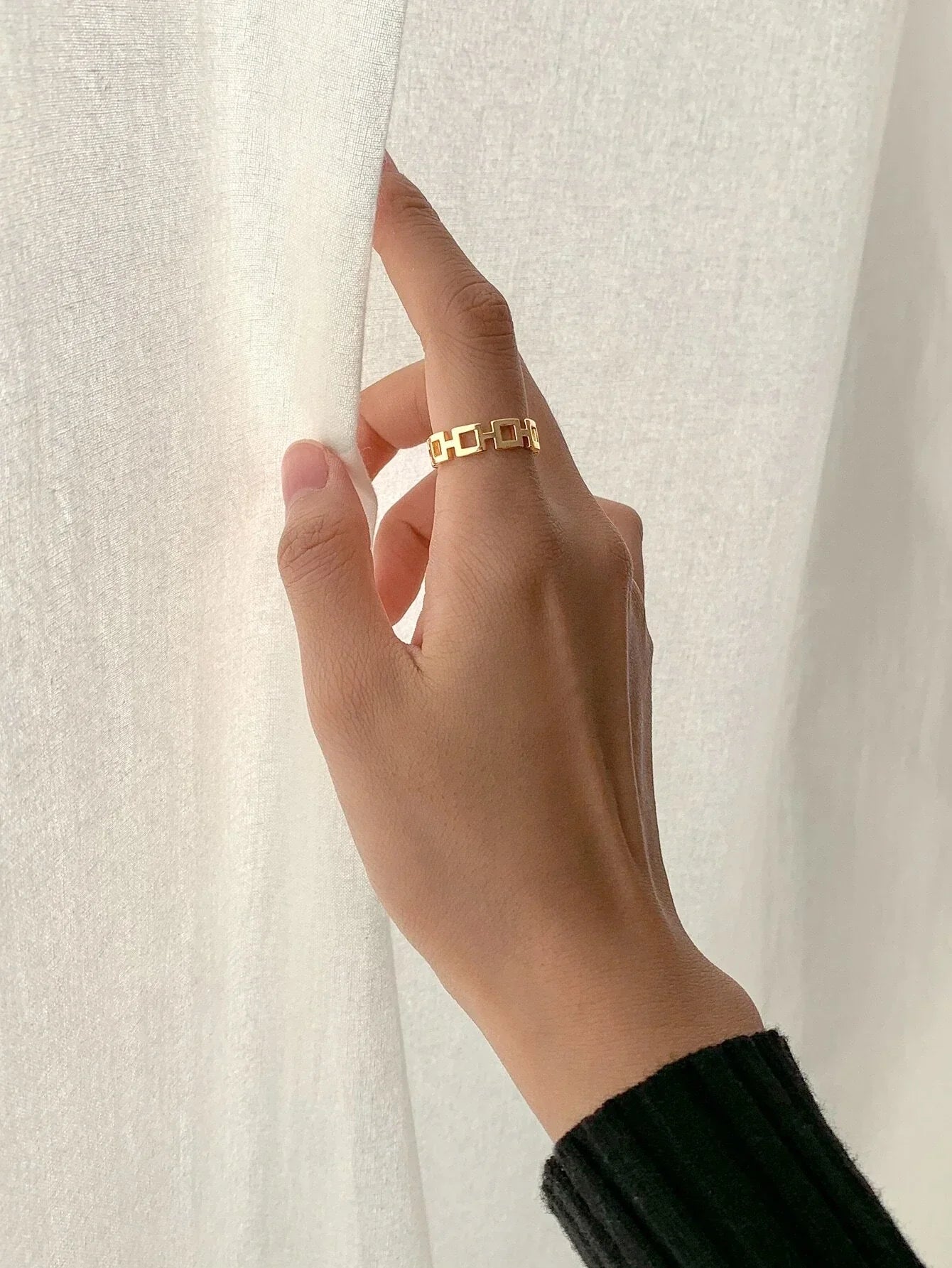 Buy Shein DAZY Geometric Decor Ring in Pakistan