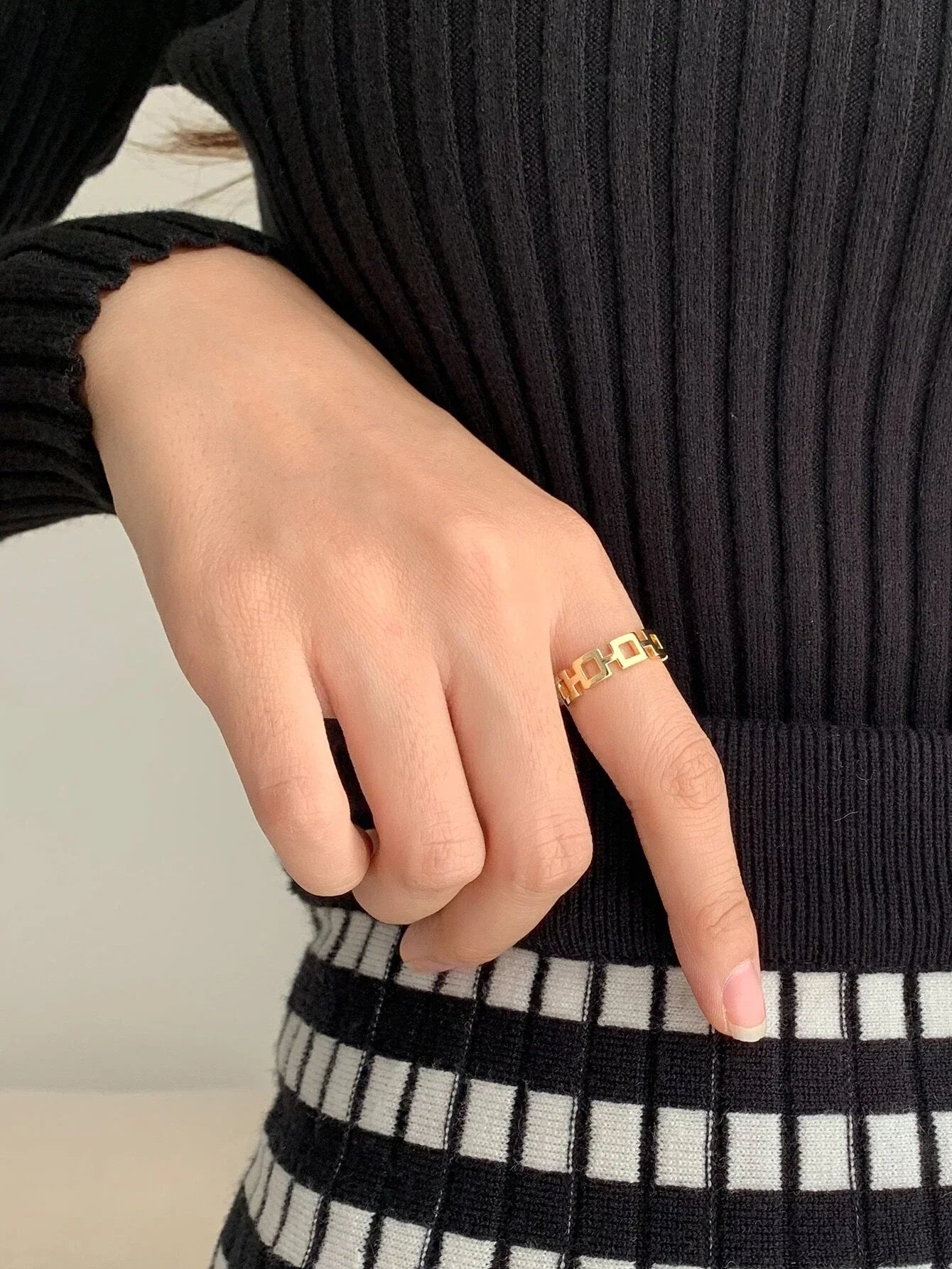 Buy Shein DAZY Geometric Decor Ring in Pakistan