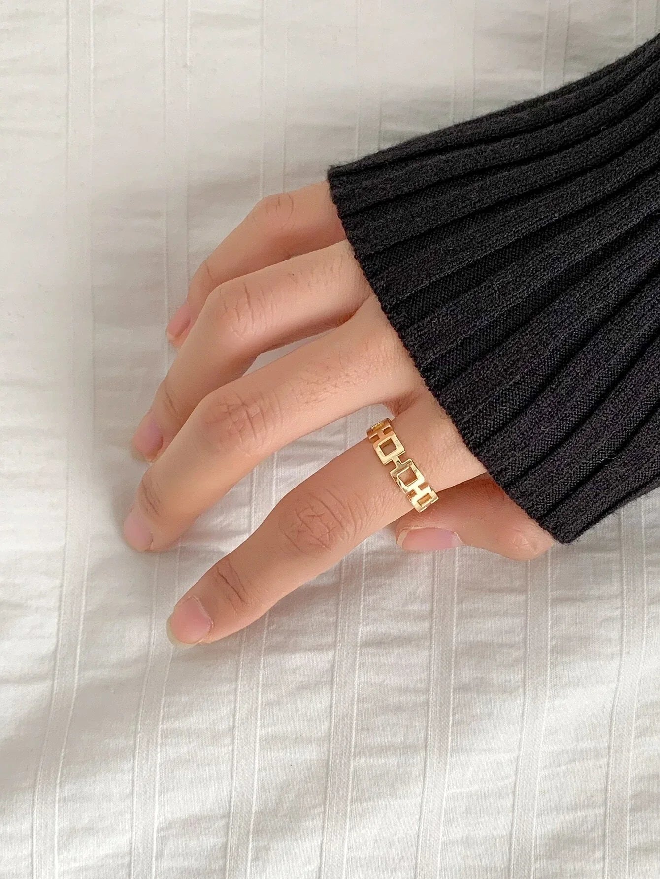 Buy Shein DAZY Geometric Decor Ring in Pakistan