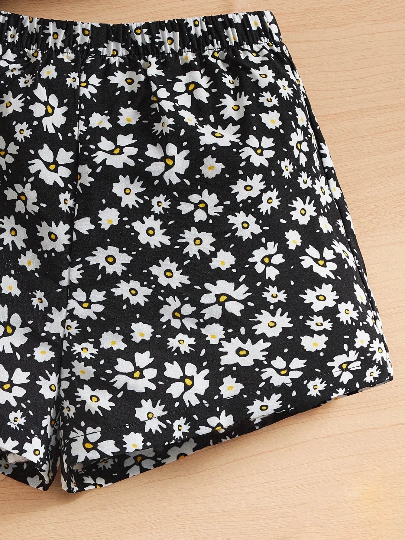 Buy SHEIN Baby Lettuce Trim Tee & Allover Floral Print Shorts in Pakistan