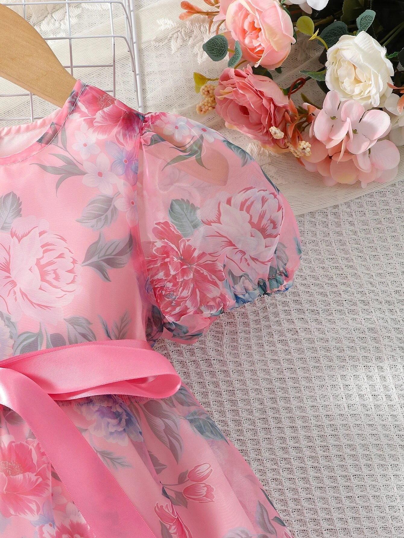 Buy SHEIN Toddler Girls Floral Print Puff Sleeve Ruffle Hem Belted Organza Dress in Pakistan