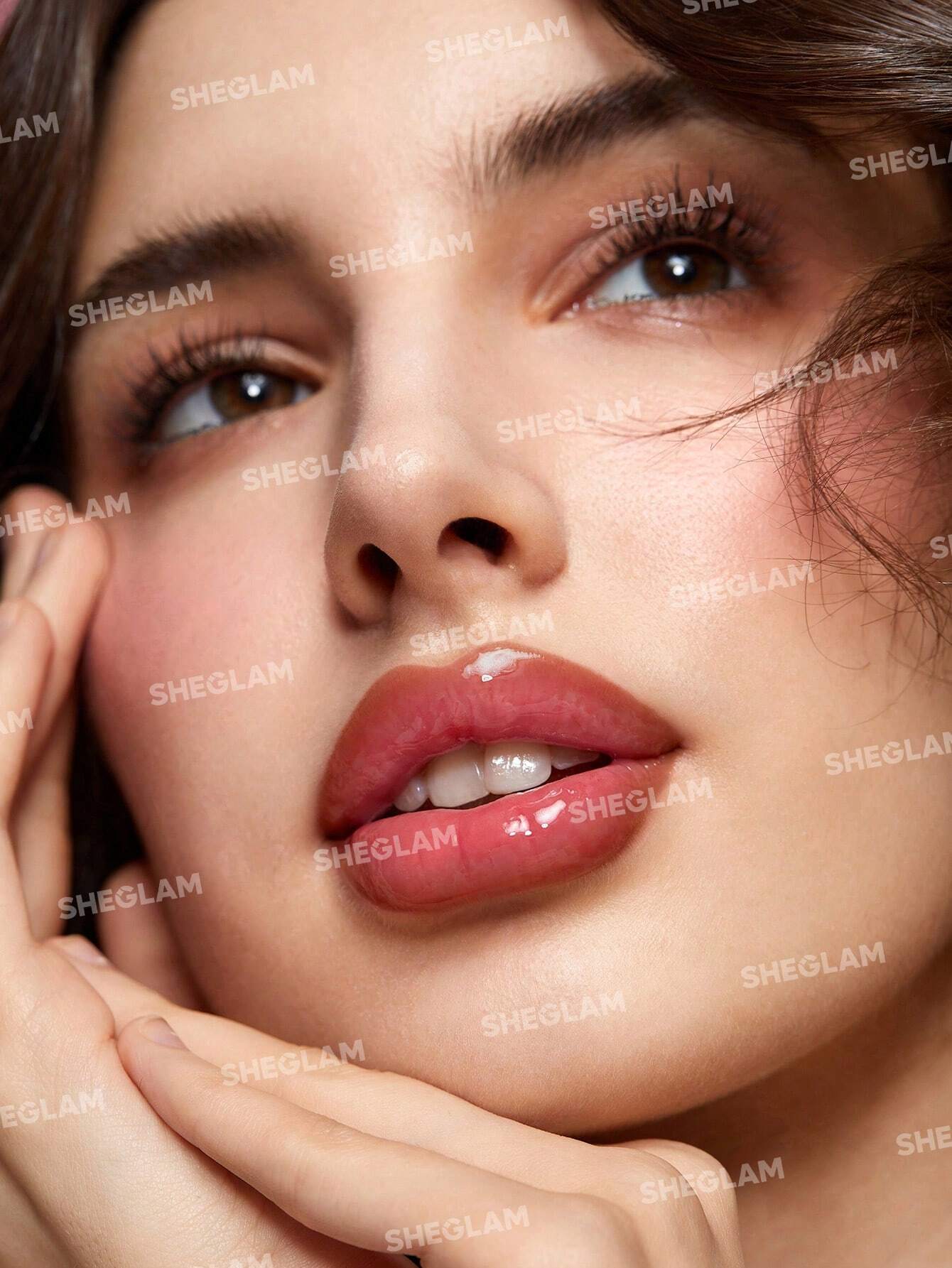 Buy SHEGLAM Lip Rules Liner & Gloss Pen in Pakistan
