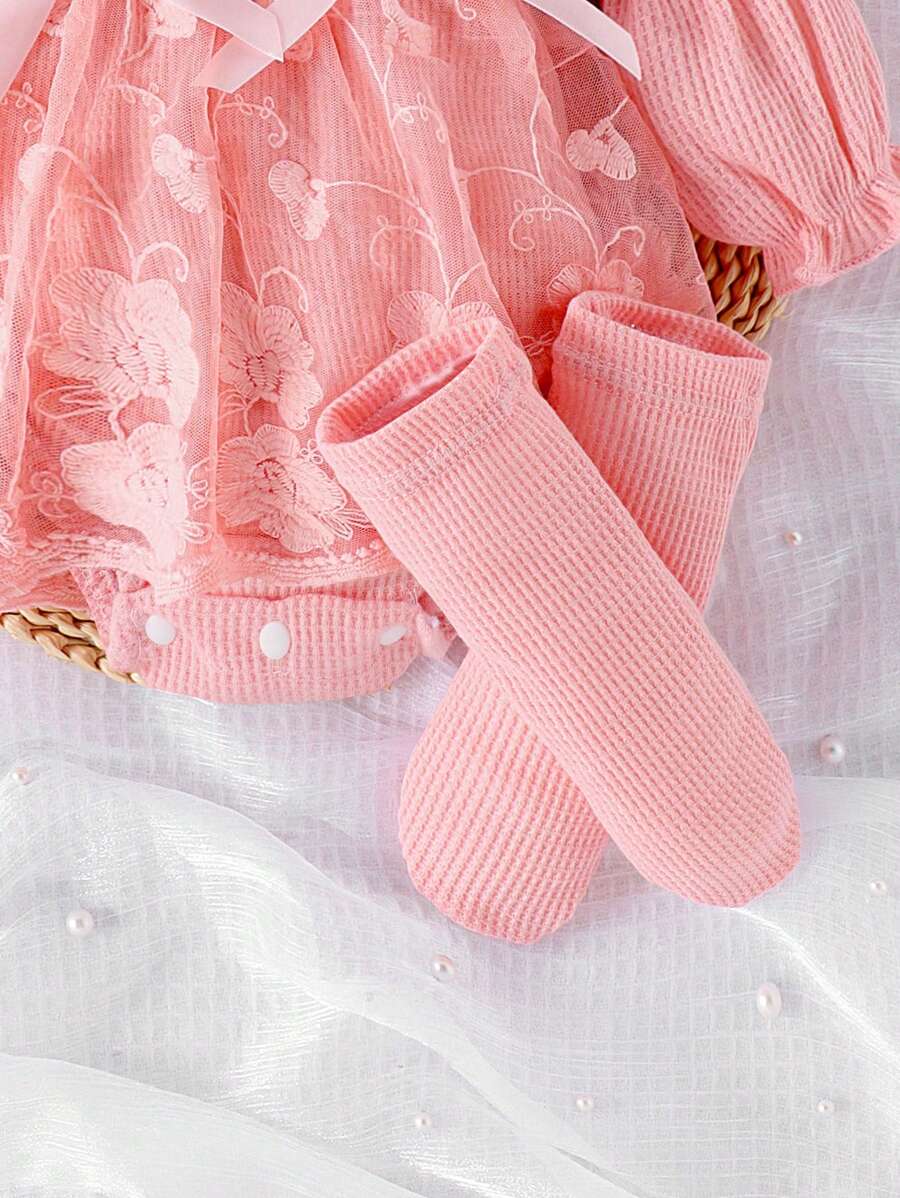 Buy SHEIN 1pc Baby Girl Elegant Lace Patchwork Bodysuit With Headband & Socks, Autumn/Winter in Pakistan