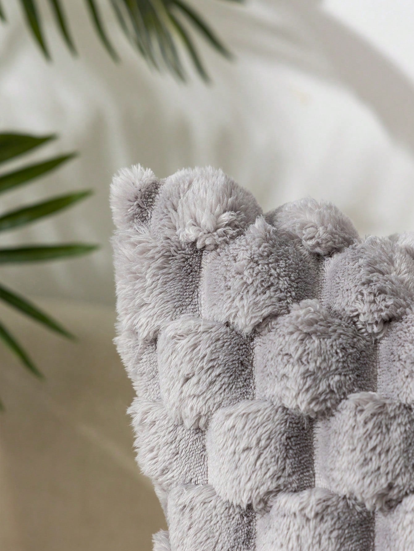 Buy SHEIN 1pc Grey Geometric Pattern Cushion Cover Without Filler, Modern Stretchy Throw Pillow Cover For Household in Pakistan