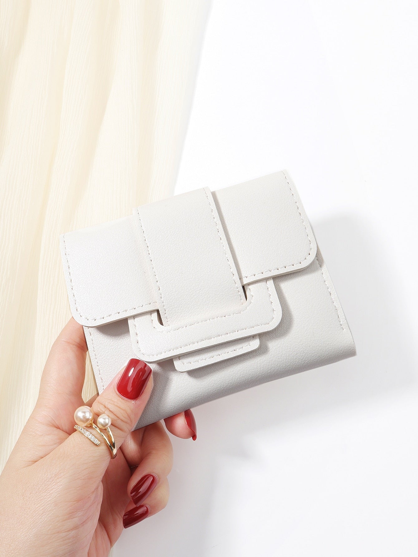 Buy SHEIN 1pc White Belt Design Decoration PU Portable Triple Fold Flap, With Multiple Card Slots in Pakistan