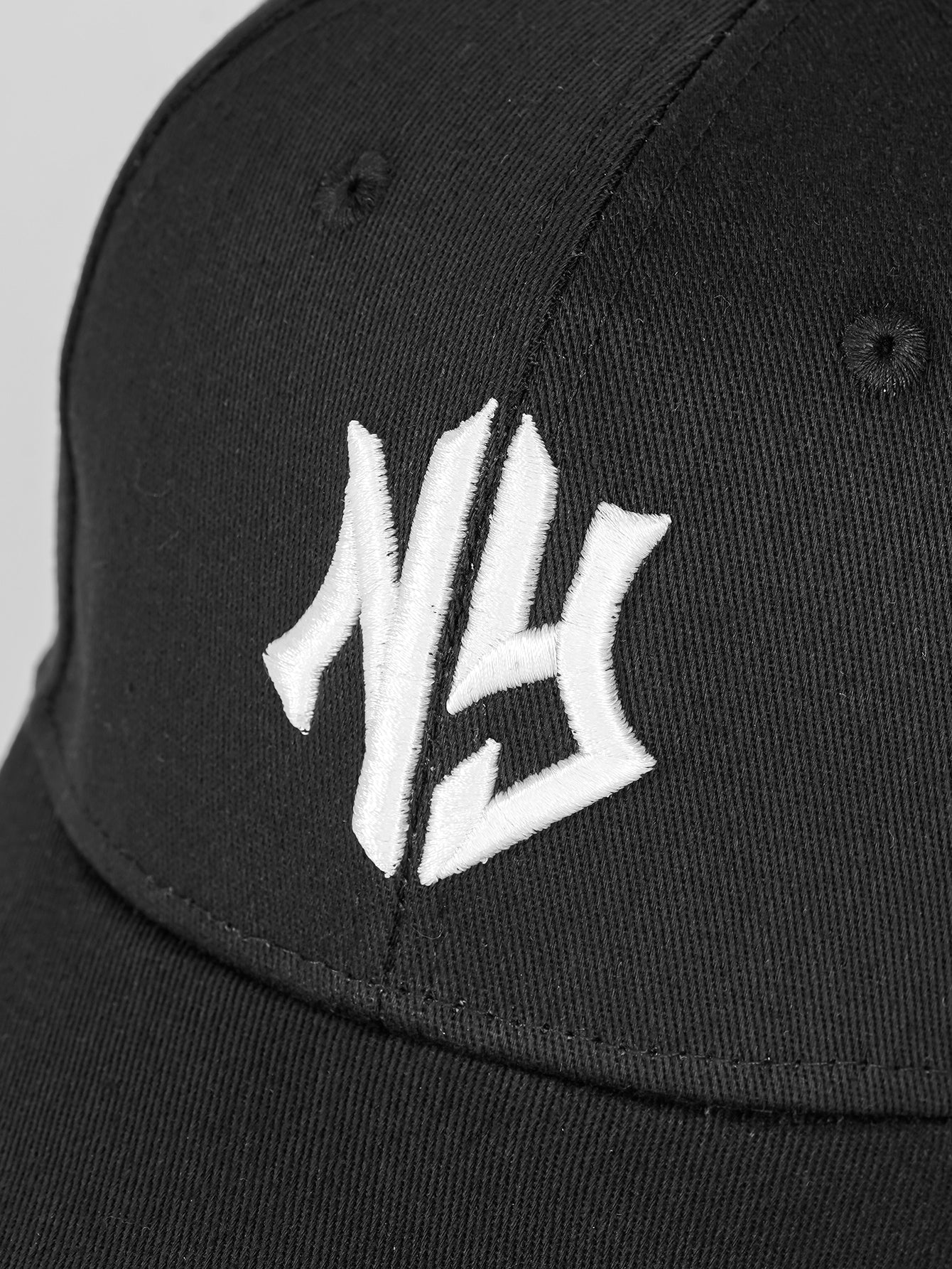 Buy SHEIN 1pc Women Embroidery Detail Baseball Cap in Pakistan