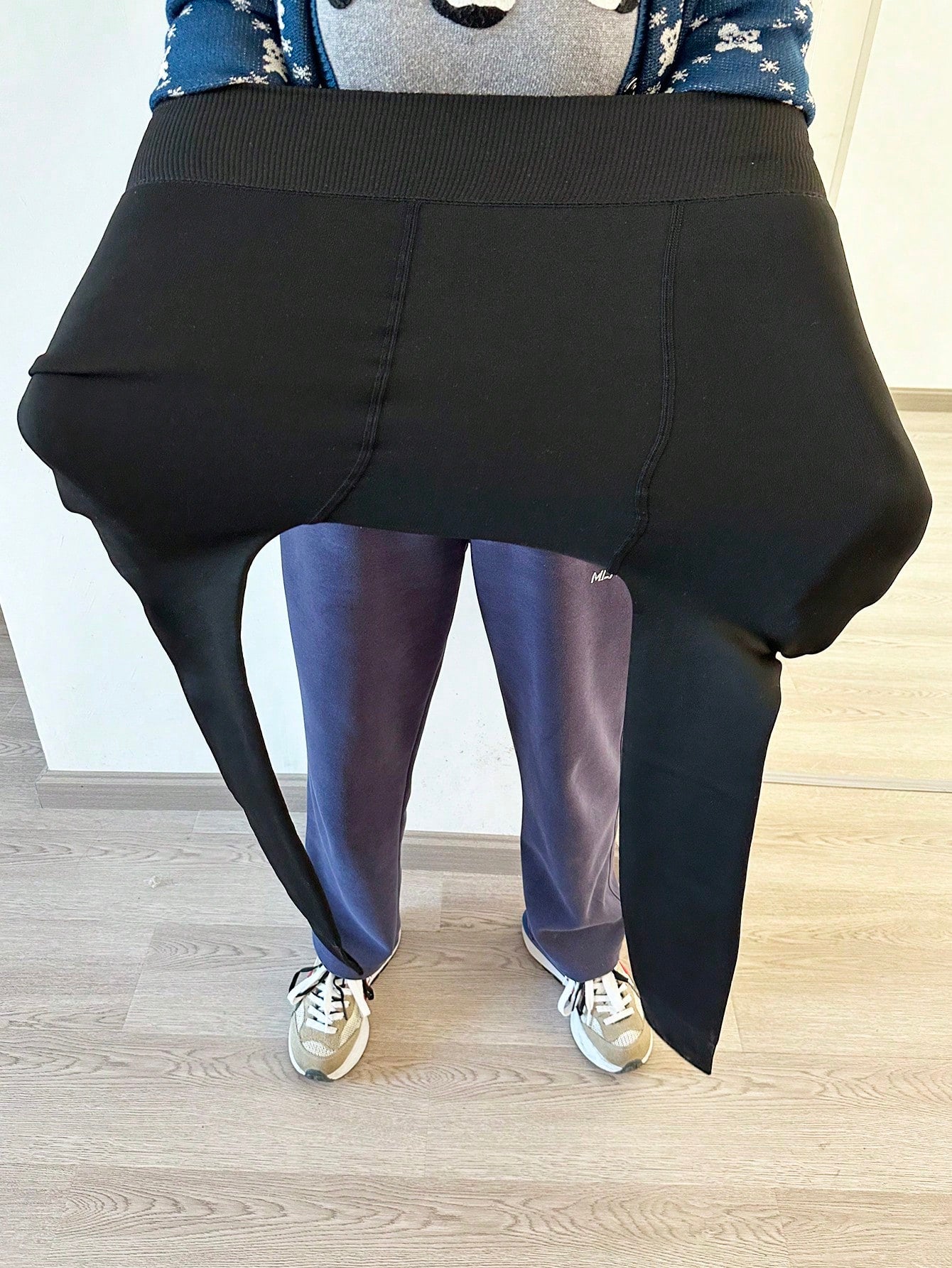 Buy SHEIN 1pc Women's Thickened Velvet Warm Tights, Autumn And Winter Black Trousers And Leggings in Pakistan