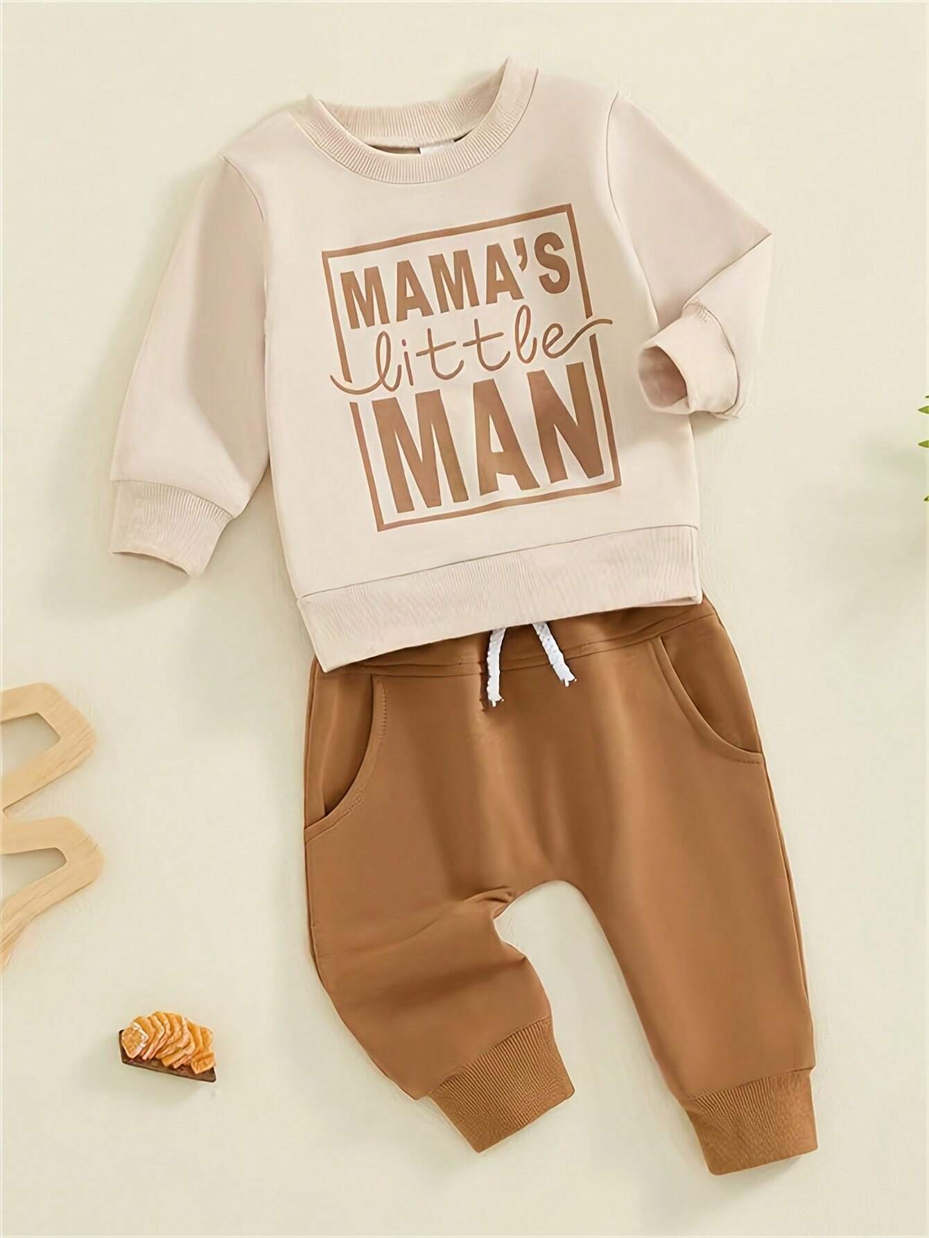 Buy SHEIN 2pcs Baby Boy "Mom's Little Man" Letter Print Long Sleeve Sweatshirt And Pants Sports Suit in Pakistan