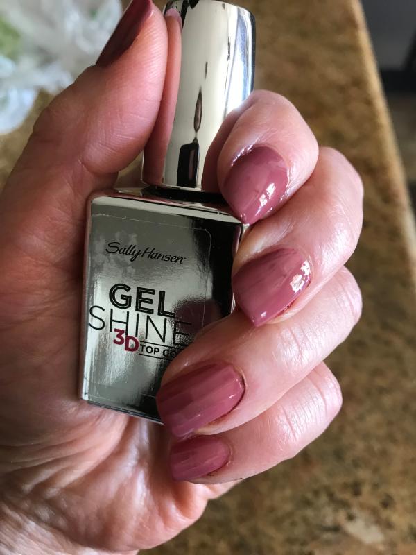 Buy Sally Hansen Treatment Gel Shine 3D Top Coat Nail in Pakistan