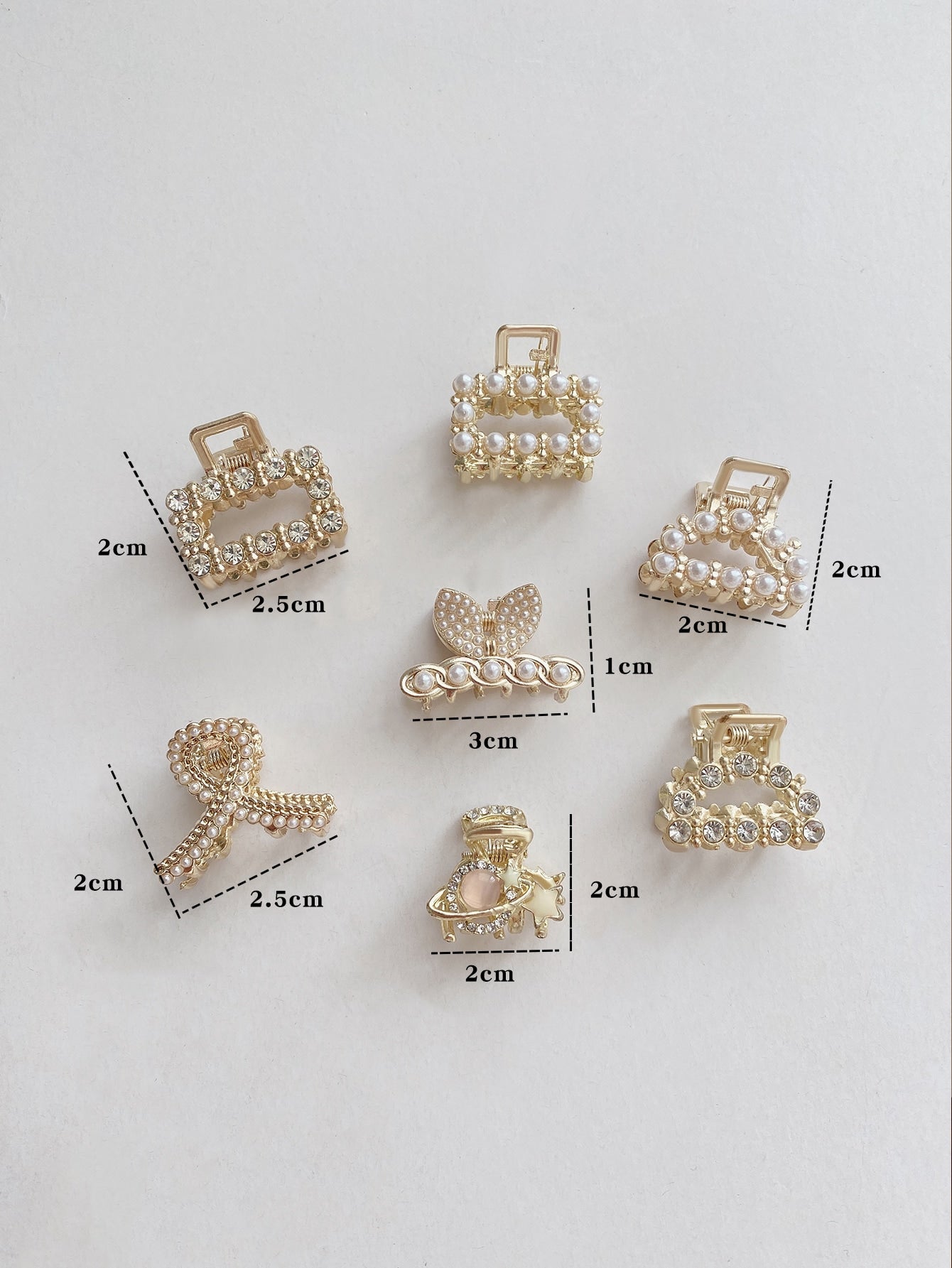 Buy SHEIN 7pcs Women's Pearl And Rhinestone Decor Half Up Hair Clip in Pakistan