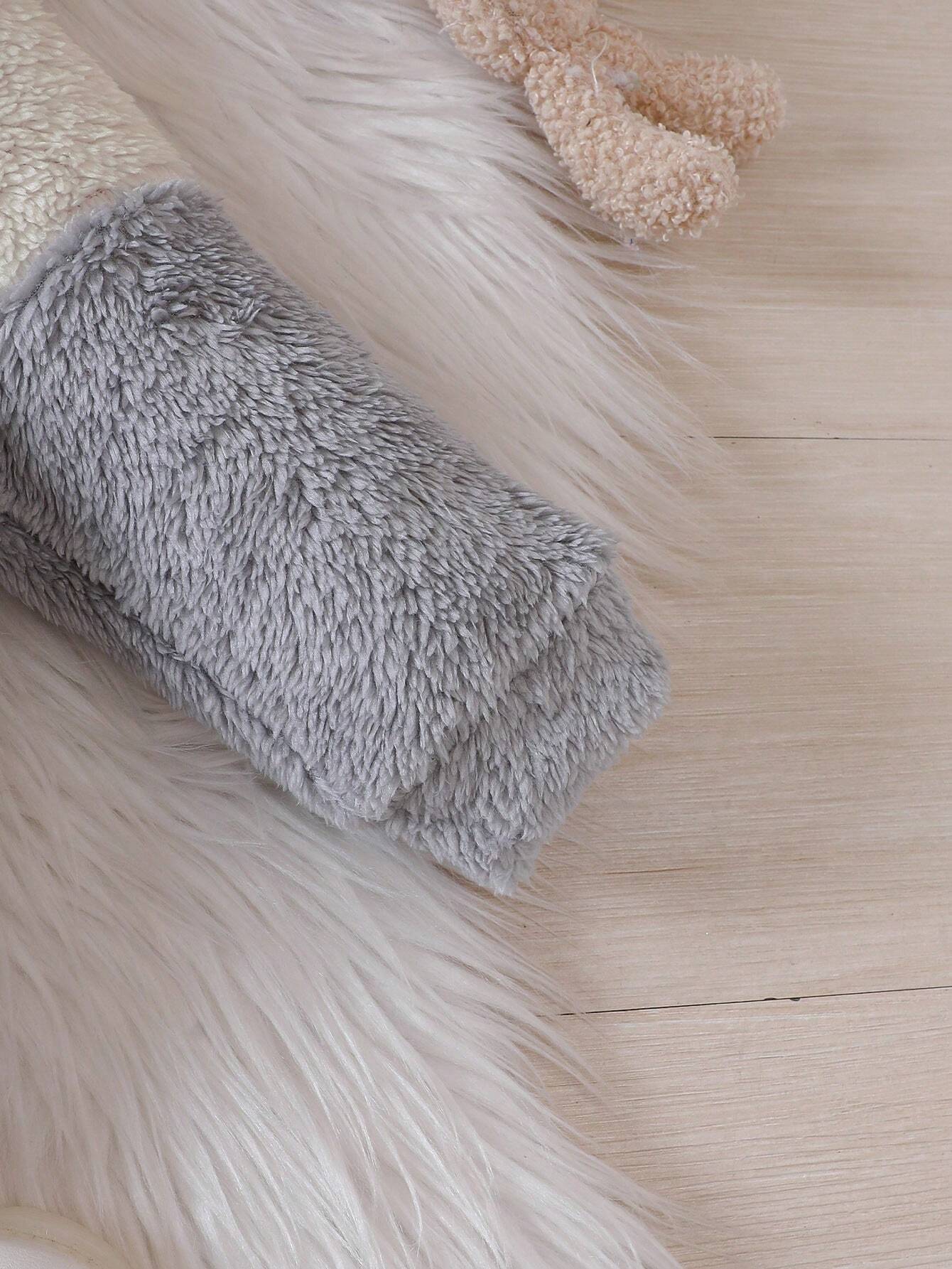 Buy SHEIN Baby Boy Reversible Fleece Grey Patchwork Zipper Jacket , Fashionable Street Style Fit For Autumn/Winter Outings, Soft Plush Fabric, Comfortable in Pakistan