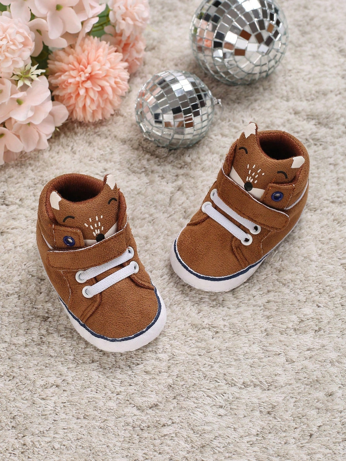 Buy SHEIN Baby Fox Decor Hook-and-loop Fastener Sneakers For Spring & Fall in Pakistan