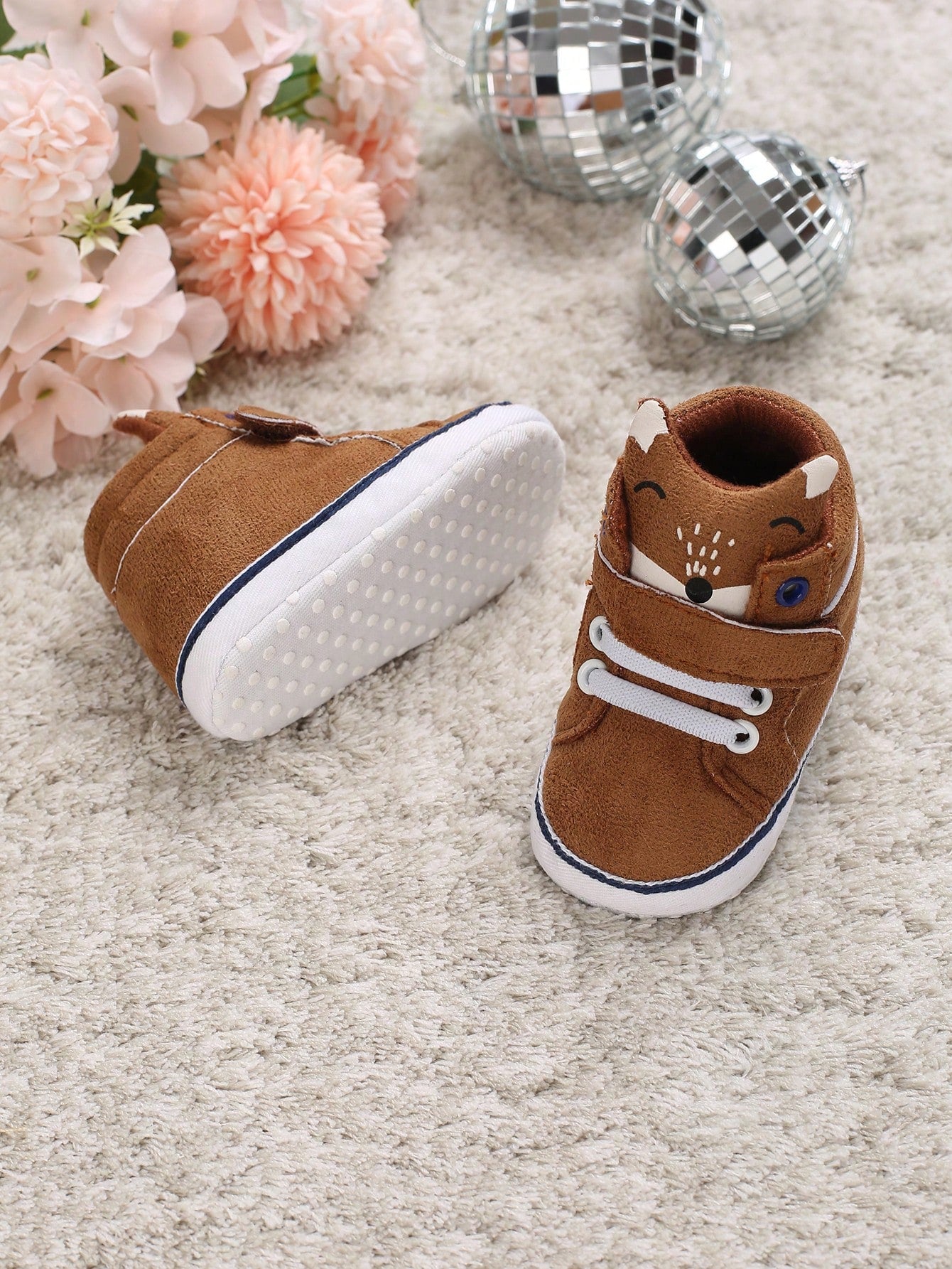 Buy SHEIN Baby Fox Decor Hook-and-loop Fastener Sneakers For Spring & Fall in Pakistan