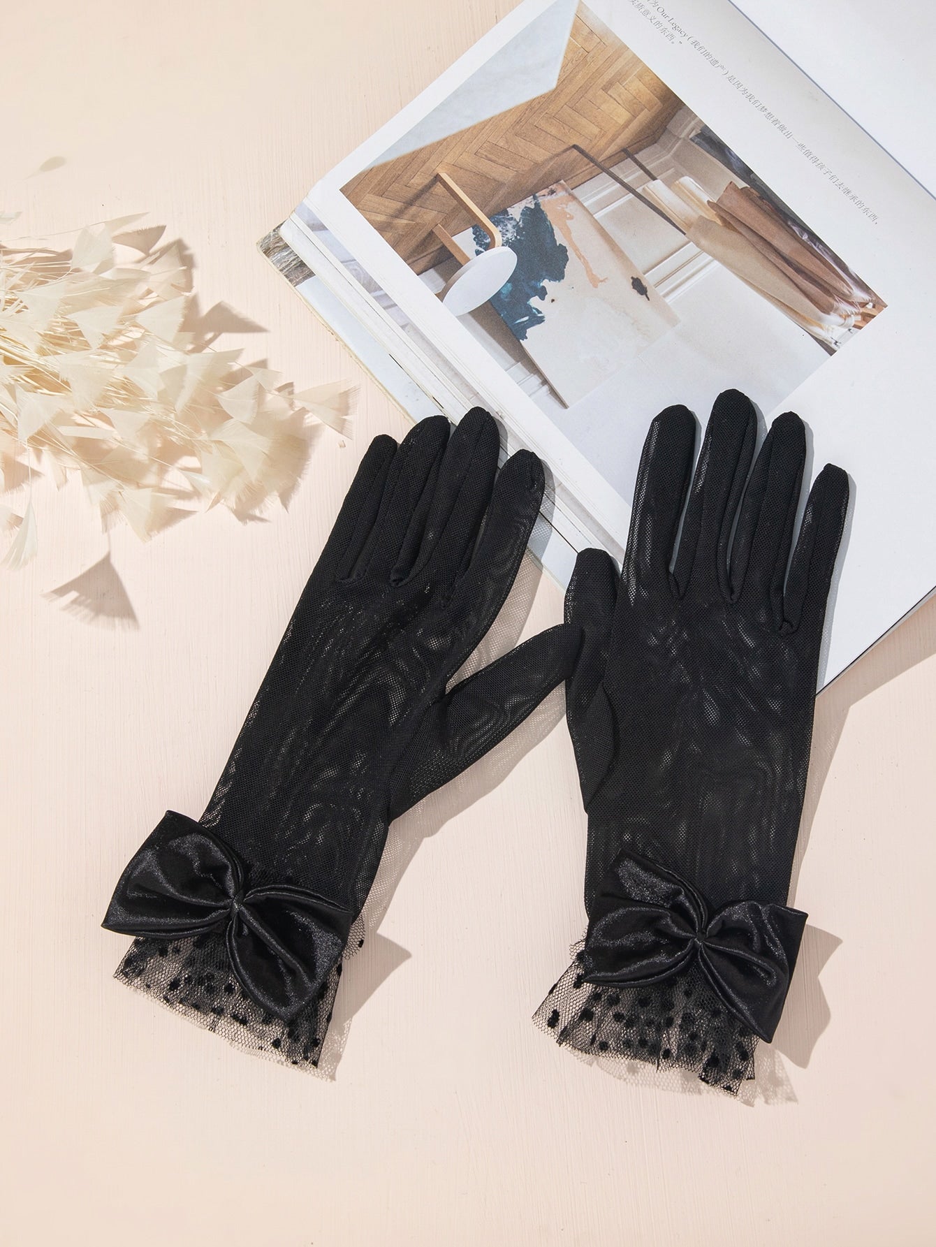 Buy SHEIN Bow Decor Gloves in Pakistan