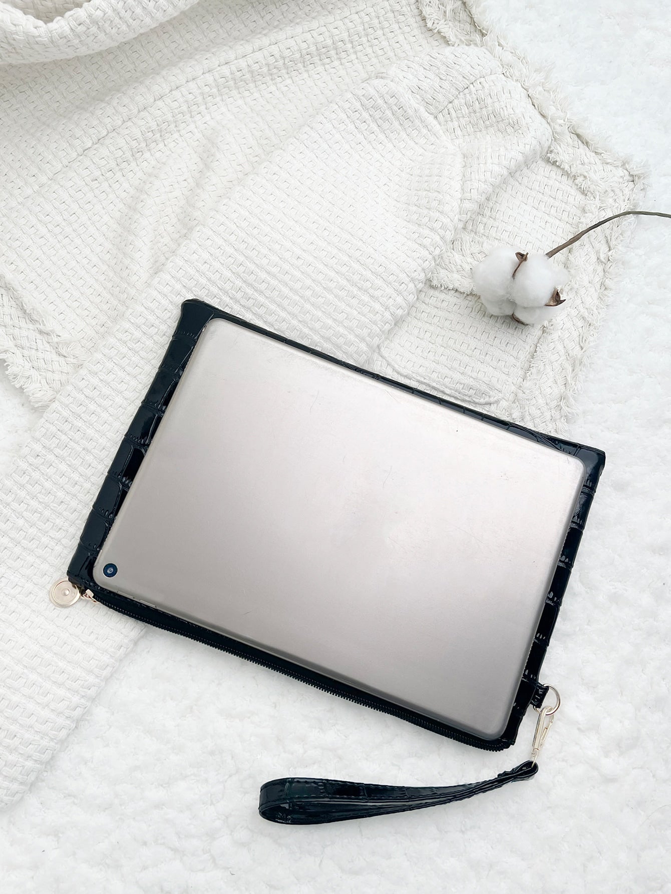 Buy SHEIN Crocodile Embossed Clutch Bag With Wristlet in Pakistan