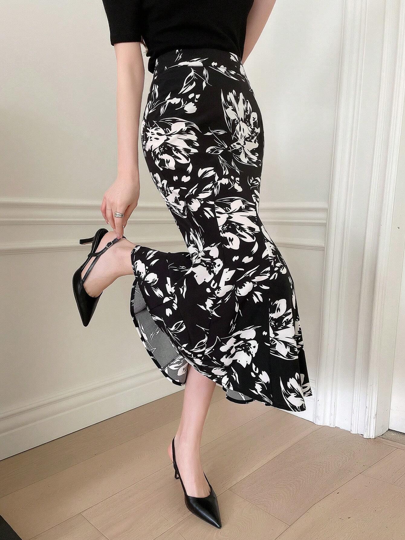Buy SHEIN DAZY Asymmetrical Floral Print Pencil Mermaid Skirt With Hip-Wrapped Design in Pakistan