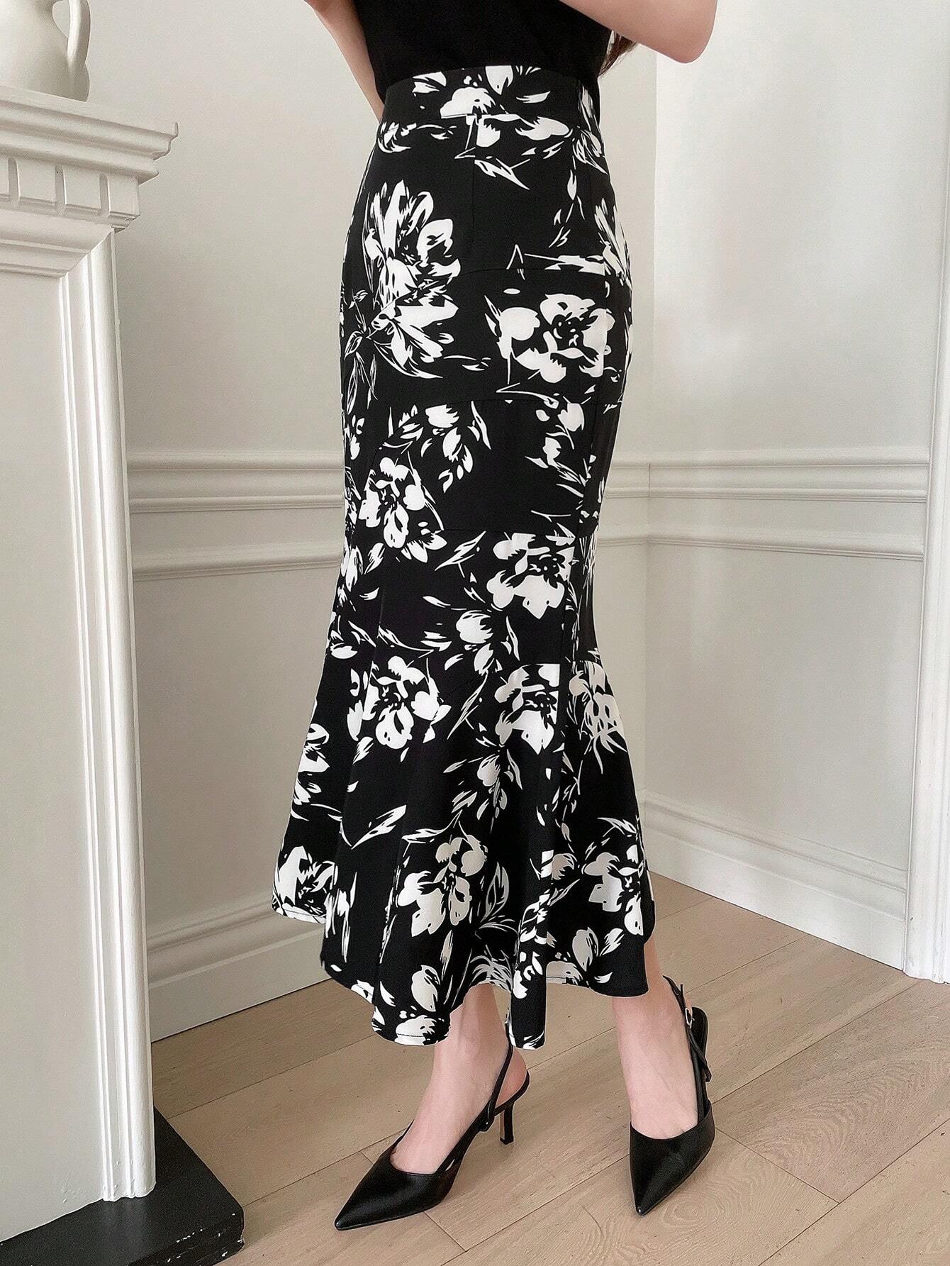 Buy SHEIN DAZY Asymmetrical Floral Print Pencil Mermaid Skirt With Hip-Wrapped Design in Pakistan