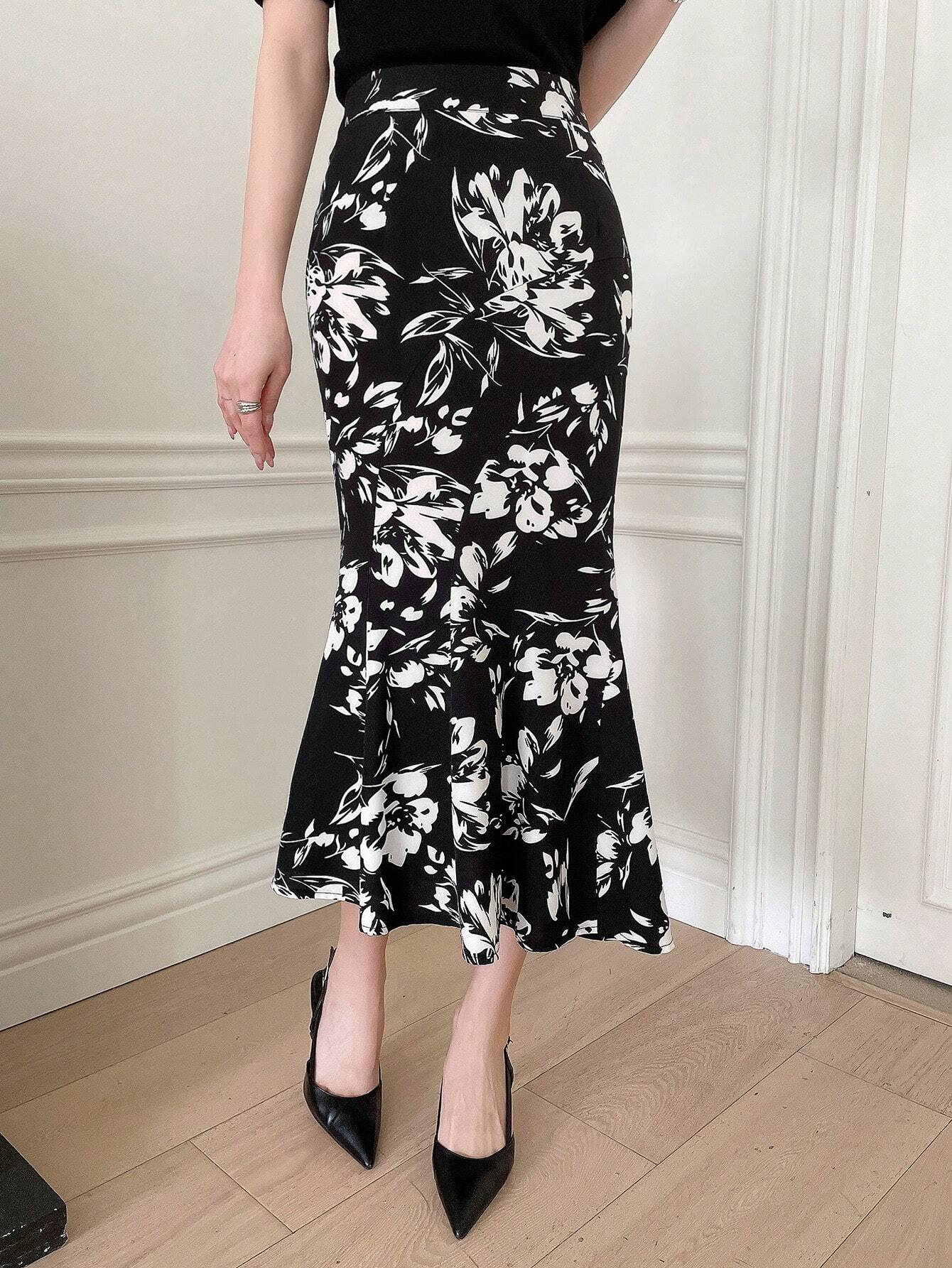 Buy SHEIN DAZY Asymmetrical Floral Print Pencil Mermaid Skirt With Hip-Wrapped Design in Pakistan