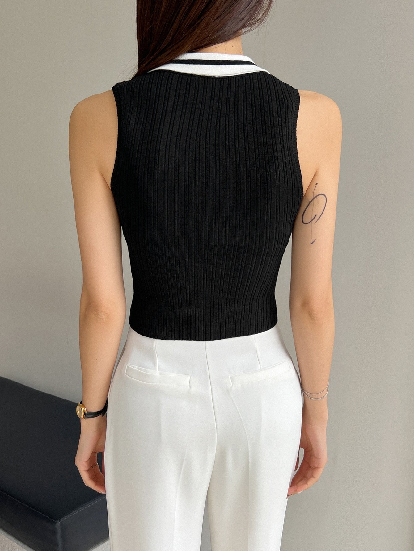 Buy SHEIN DAZY Contrast Collar Ribbed Knit Top in Pakistan