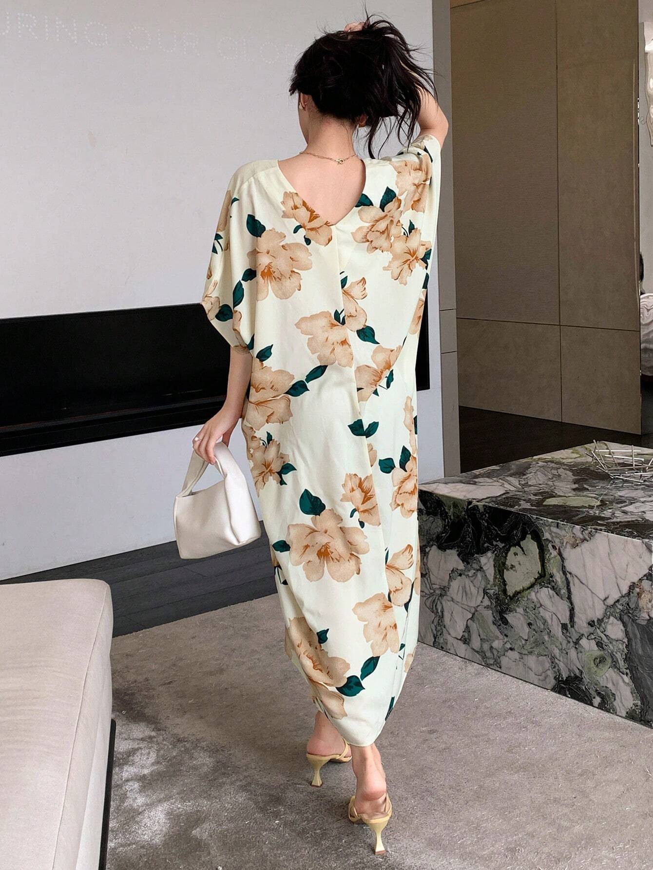 Buy DAZY Floral Print Batwing Sleeve Dress in Pakistan