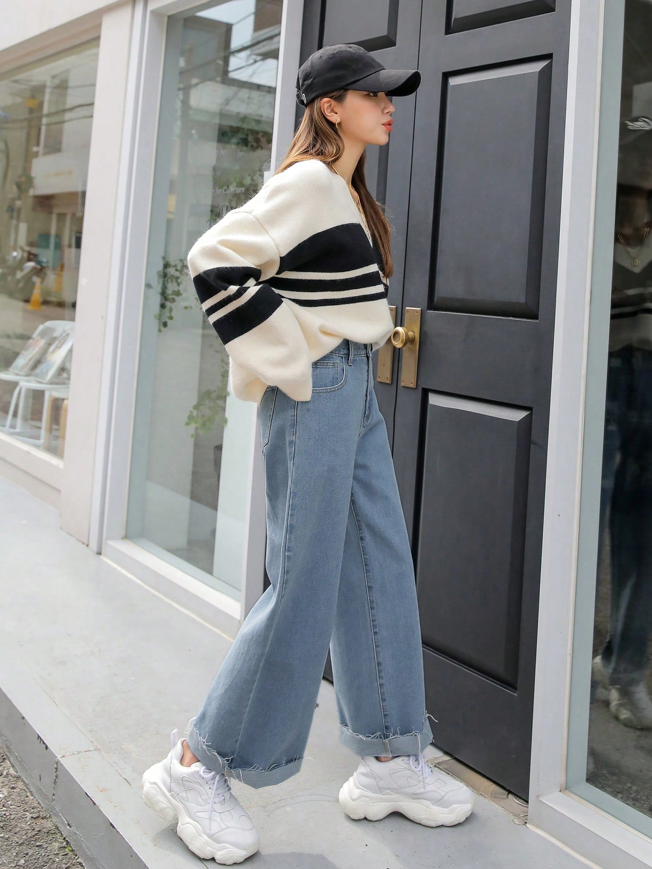 Buy SHEIN DAZY Wide Leg Pocket Detail Jeans in Pakistan