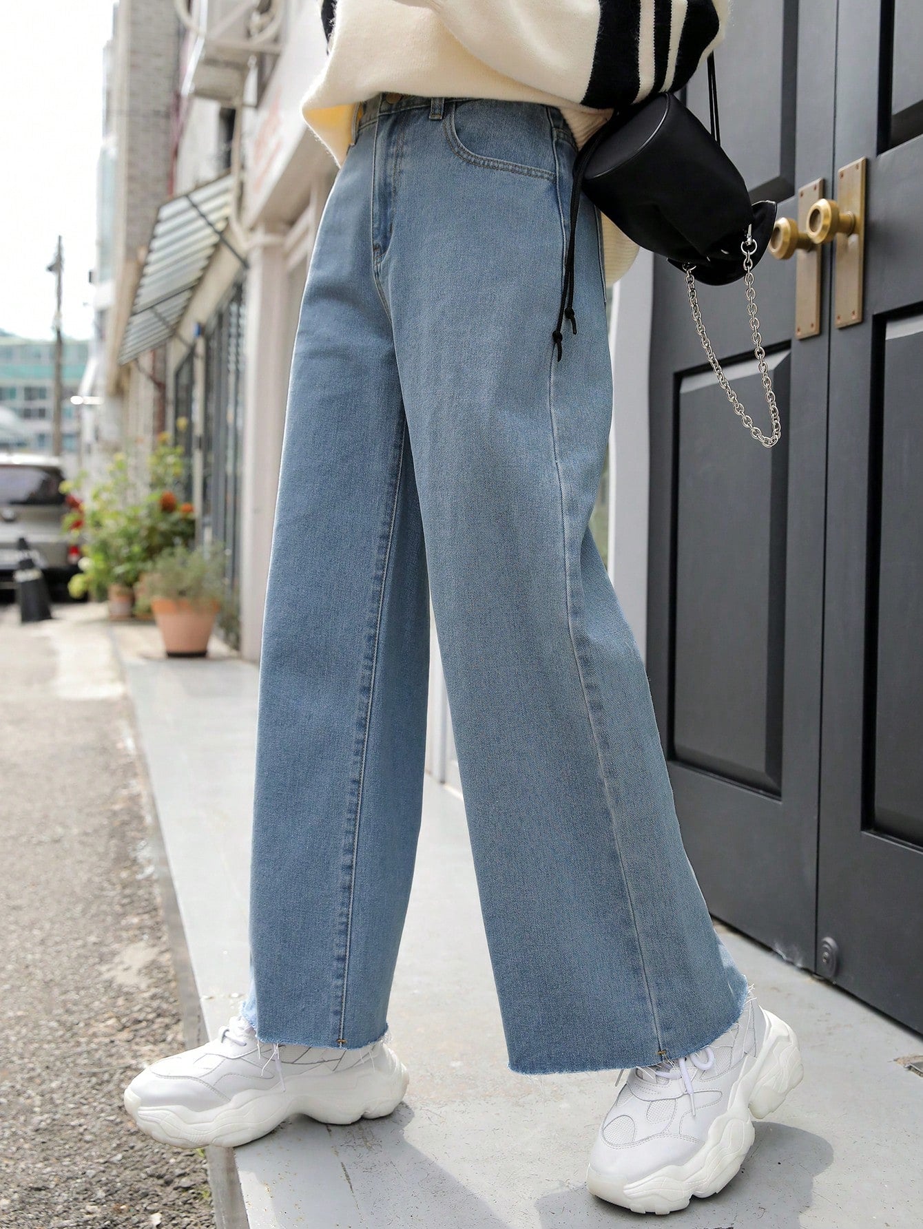 Buy SHEIN DAZY Wide Leg Pocket Detail Jeans in Pakistan