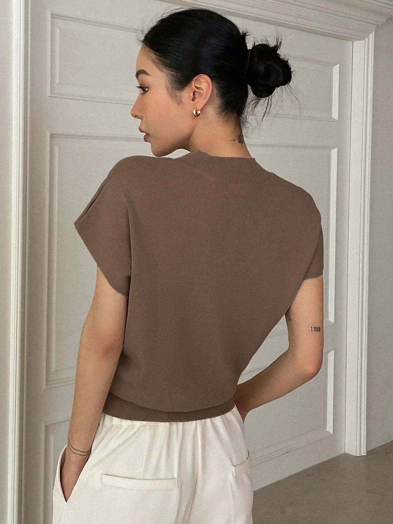 Buy SHEIN DAZY Women's Short Sleeve Ribbed Knit Sweater in Pakistan