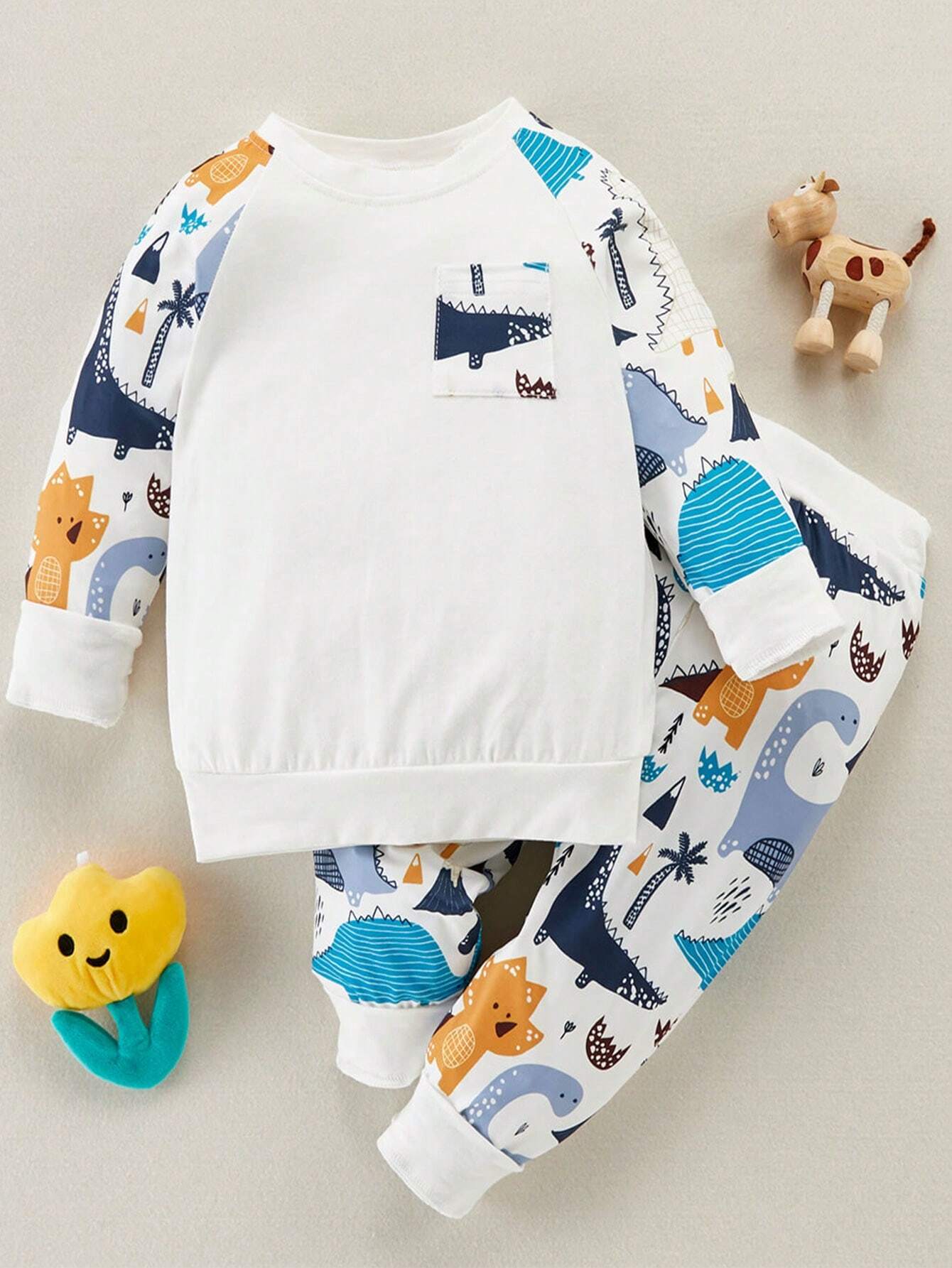 Buy SHEIN Fashionable 2pcs Baby Boys' Hoodie And Printed Pants Set in Pakistan