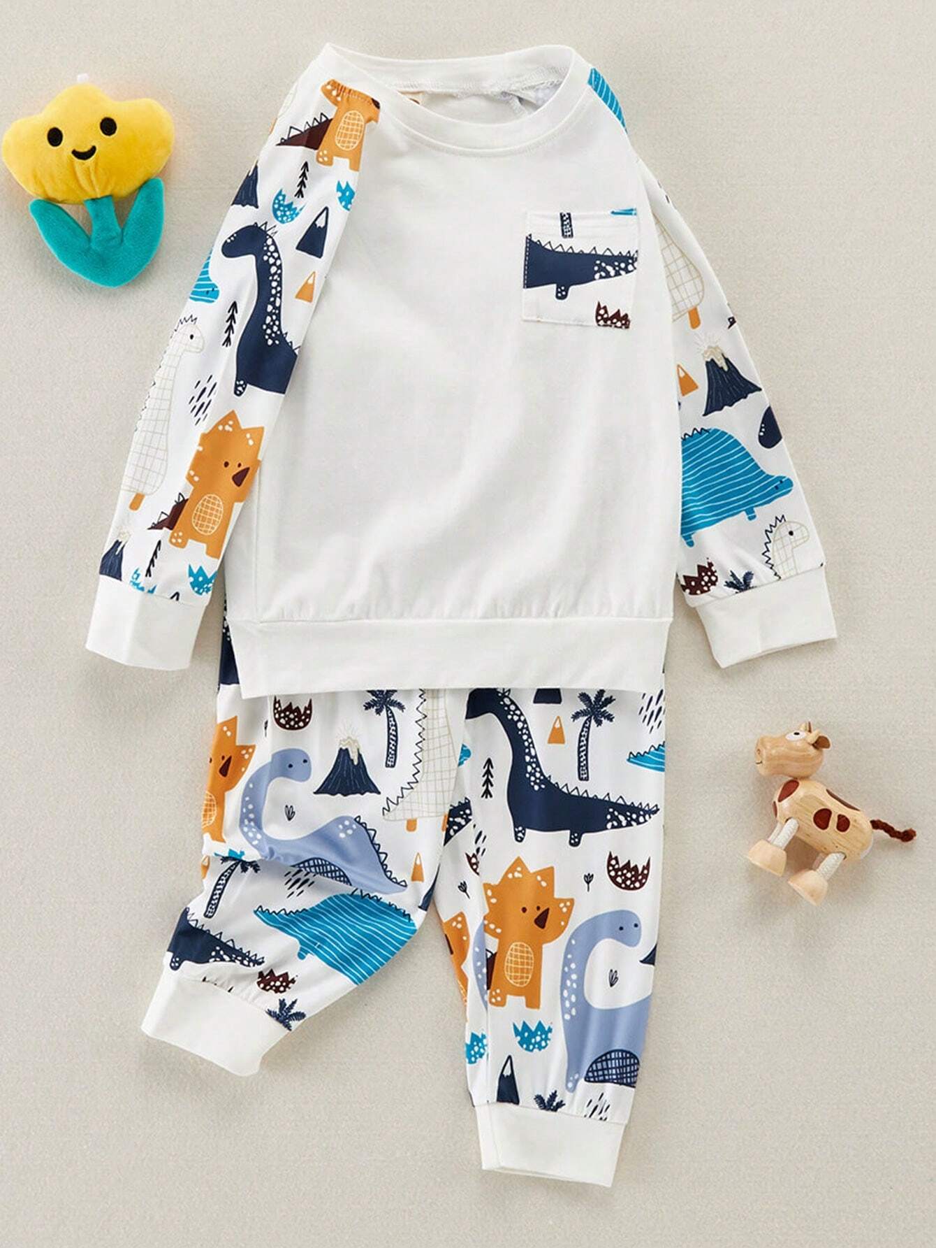 Buy SHEIN Fashionable 2pcs Baby Boys' Hoodie And Printed Pants Set in Pakistan