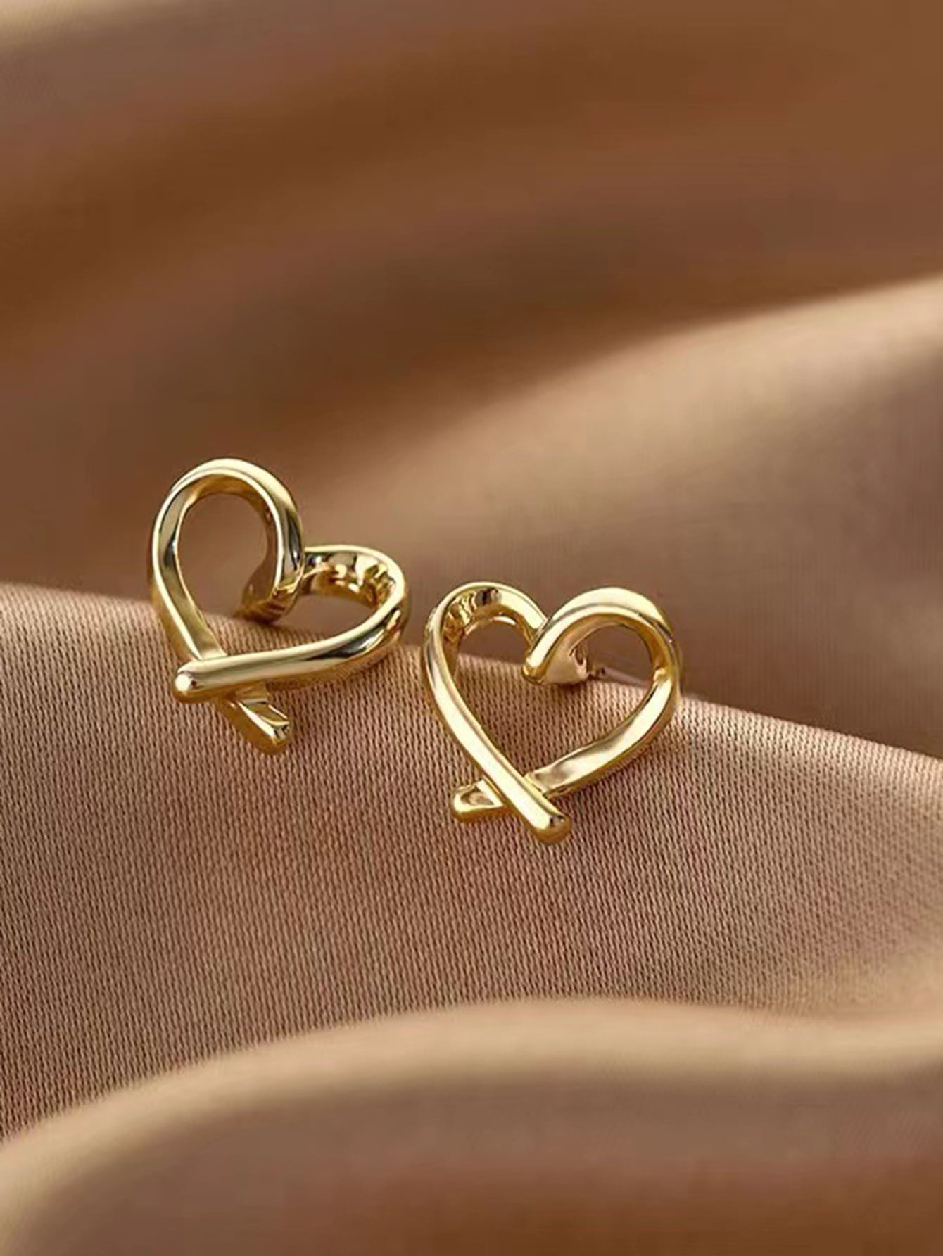 Buy SHEIN Heart Design Stud Earrings in Pakistan