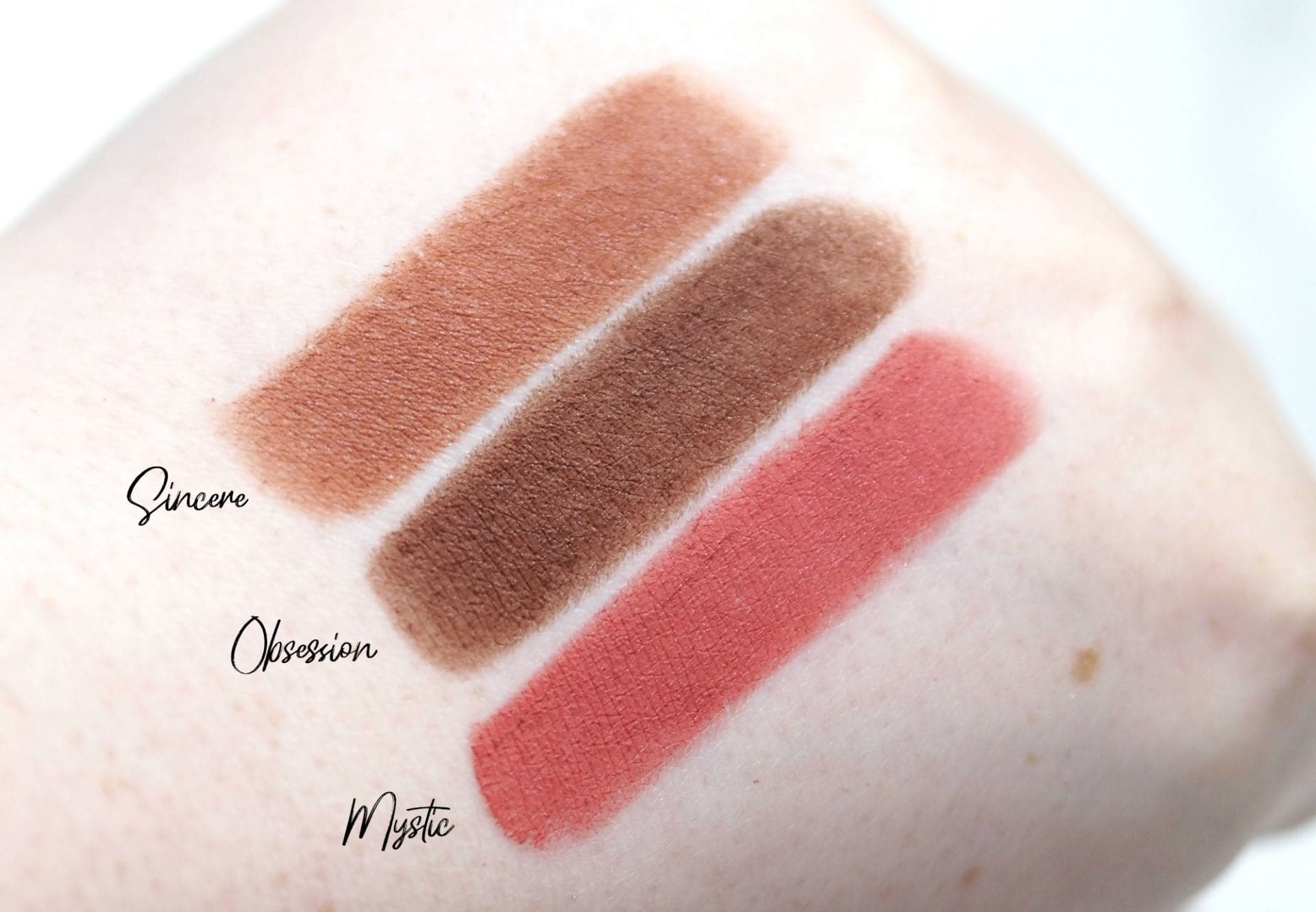 Buy MUA Velvet Matte Lipstick in Pakistan
