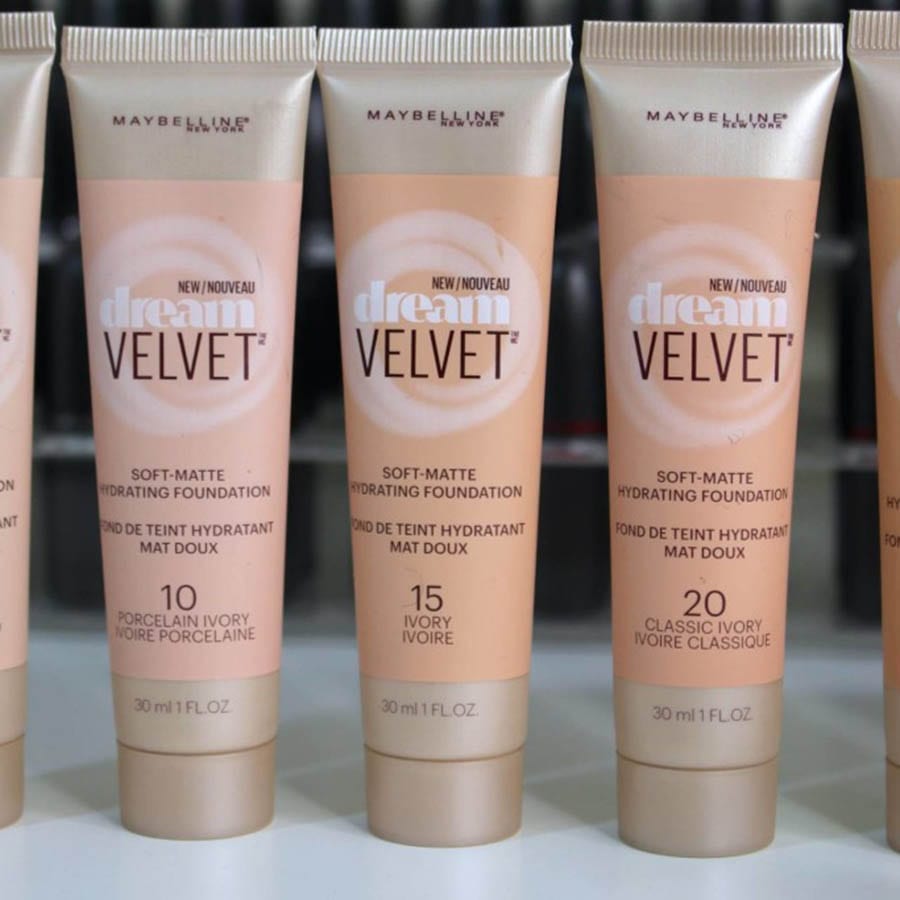 Buy Maybelline Dream Velvet Soft Matte Hydrating Foundation in Pakistan