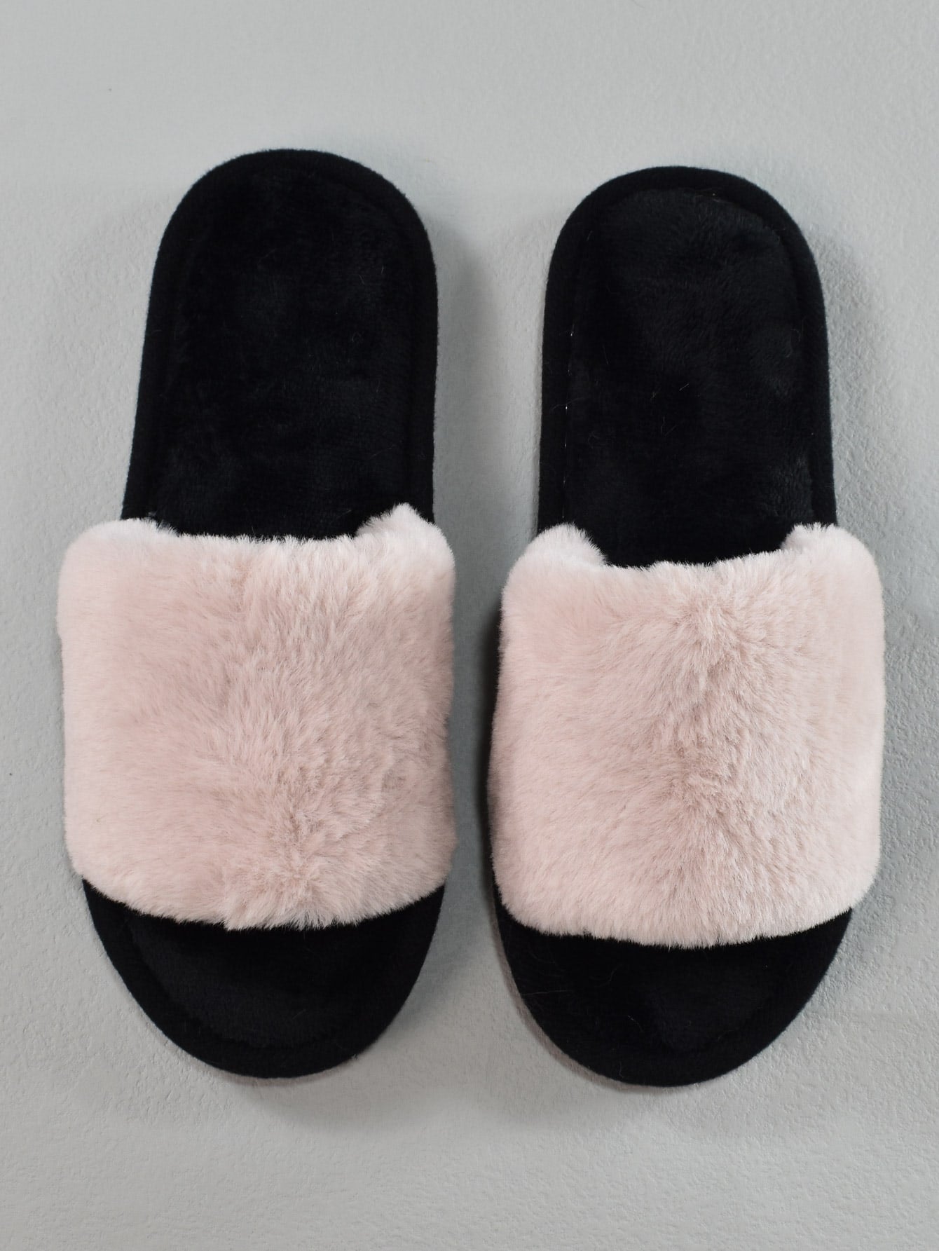 Buy SHEIN Minimalist Fuzzy Bedroom Slippers, Slip-on Pink Fashion Solid Color Women's Indoor Slippers in Pakistan