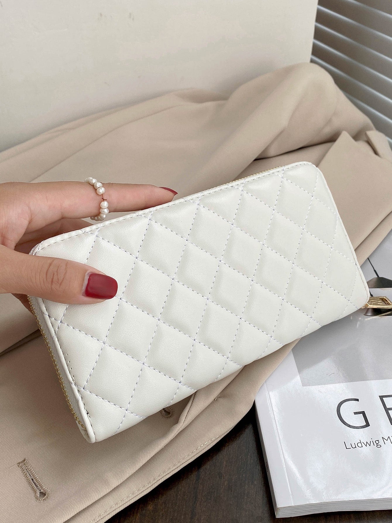 Buy SHEIN Quilted Pattern Long Wallet Slim Portable in Pakistan