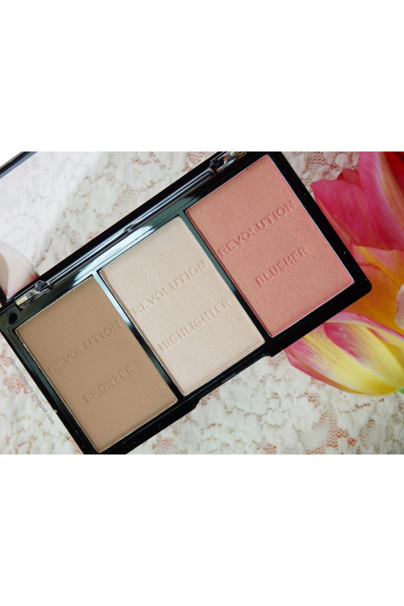 Buy Makeup Revolution Ultra Brightening Contour Kit - Ultra Fair C01 in Pakistan