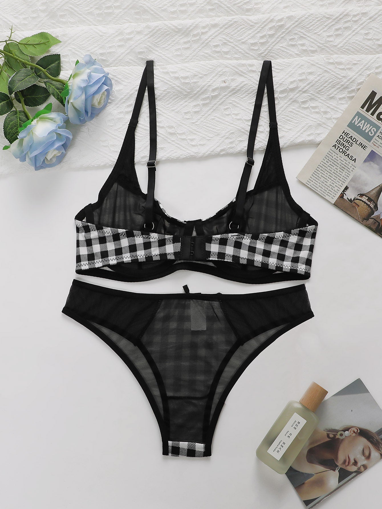 Buy Plaid Check Non Padded Bra and Panty Set in Pakistan