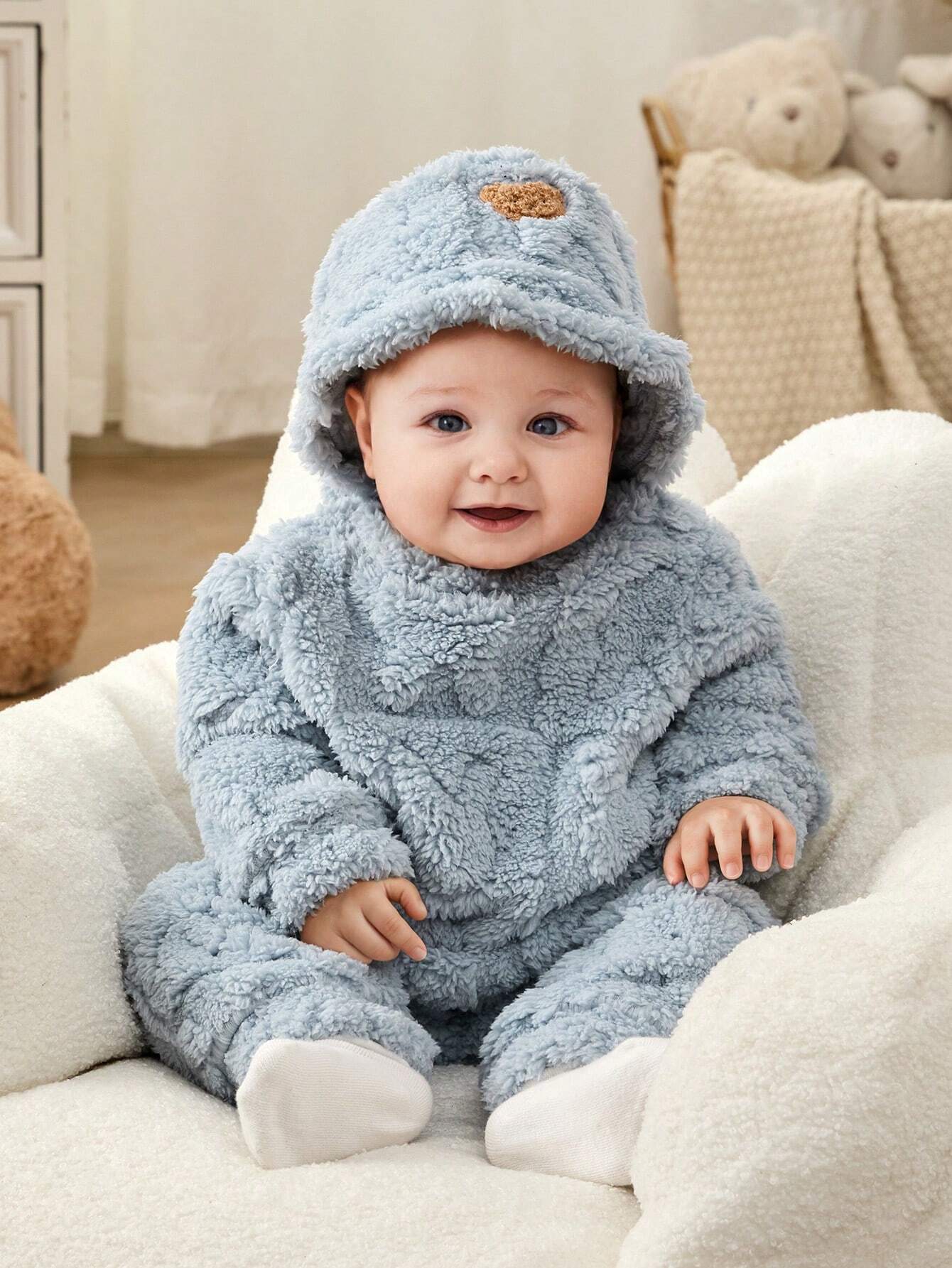 Buy SHEIN 3pcs/Set Newborn Baby Boys/Girls Blue Autumn/Winter Soft Coral Fleece Long Sleeve Hoodie, Pants & Hat, Cute Bear & Rabbit Print, Cozy & Warm, For Indoor & Outdoor in Pakistan