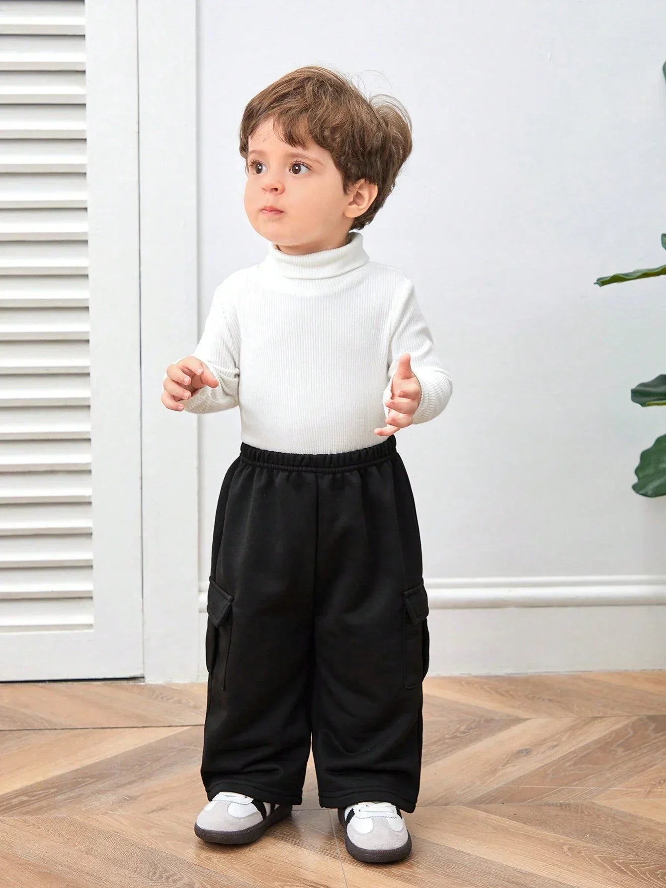 Buy SHEIN Casual Korean Style Patch Pocket Loose Straight Knit Sweatpants in Pakistan