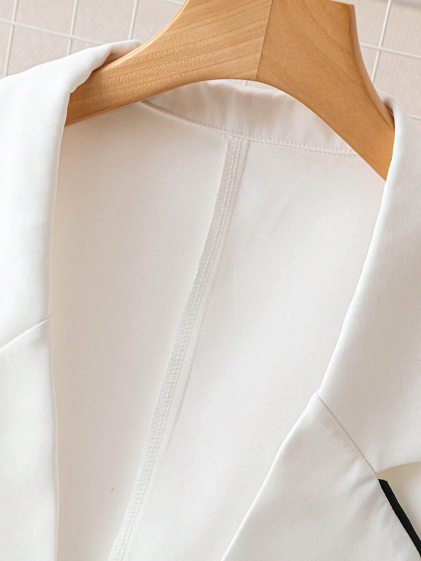 Buy SHEIN Clasi Women's Casual Color-Blocking Sleeveless Blazer in Pakistan