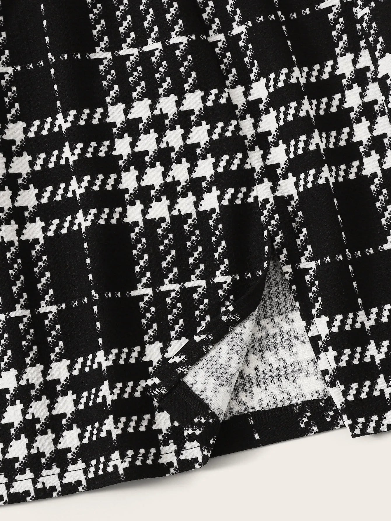 Buy SHEIN EZwear Plaid A-Line Mini Skirt in Pakistan