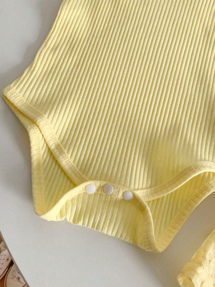 Buy SHEIN Genkimix Kids Baby Girls' Holiday Leisure Style Textured Fabric Short Sleeved Shirt + Shorts + Suspenders Romper 3pcs Set - Perfect For Daily Wear, Exclusive For Summer in Pakistan