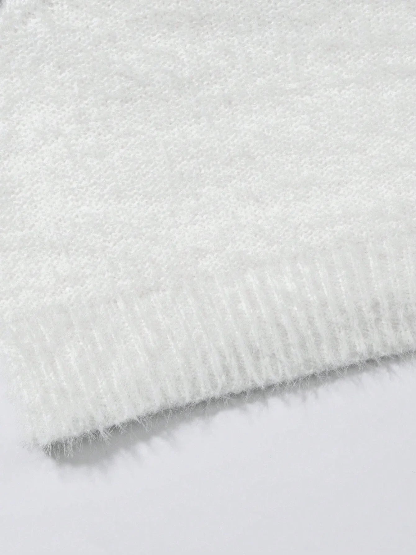 Buy SHEIN MOOSTA Chevron Pattern Raglan Sleeve Crop Sweater in Pakistan